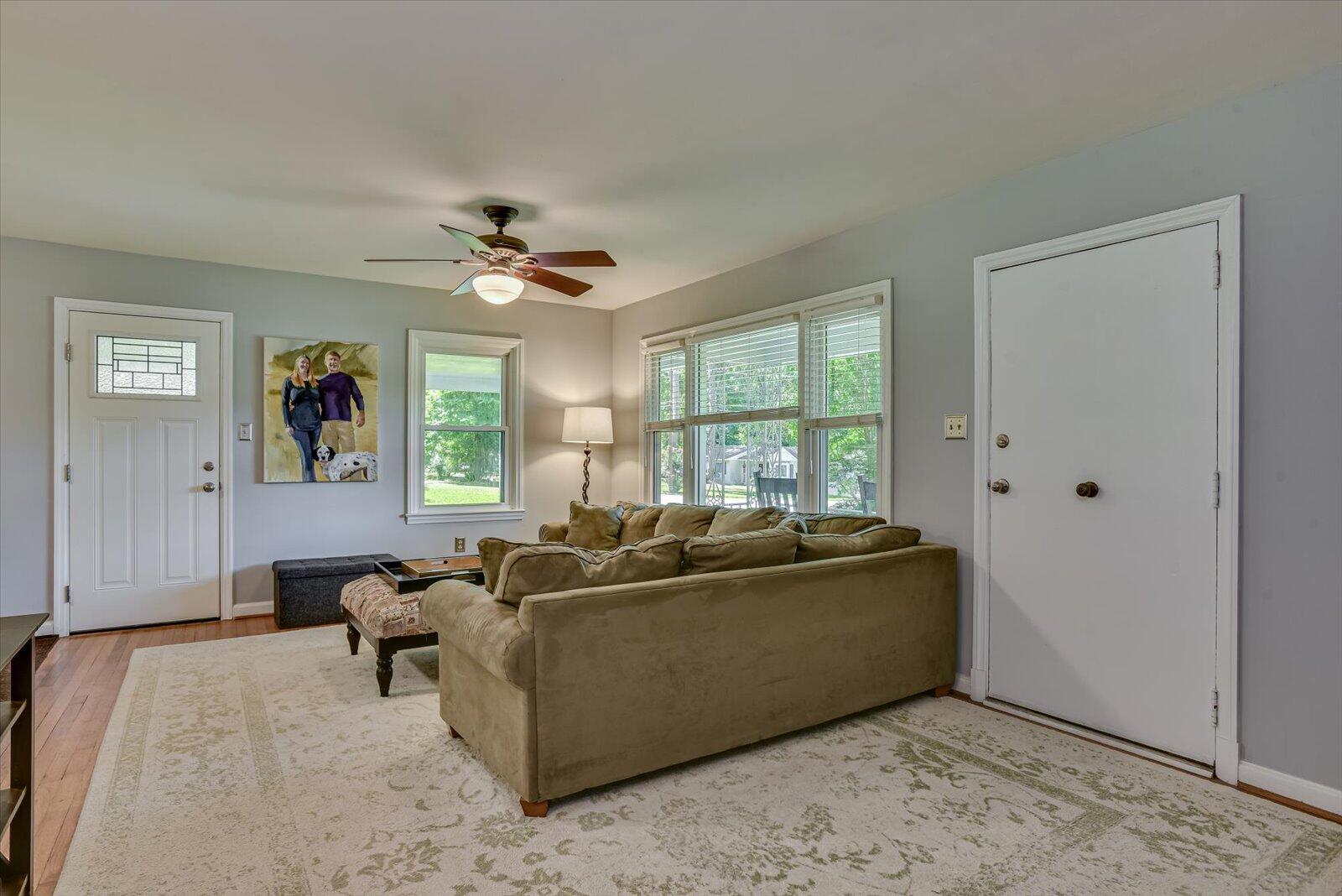 2407 W VINELAND Road