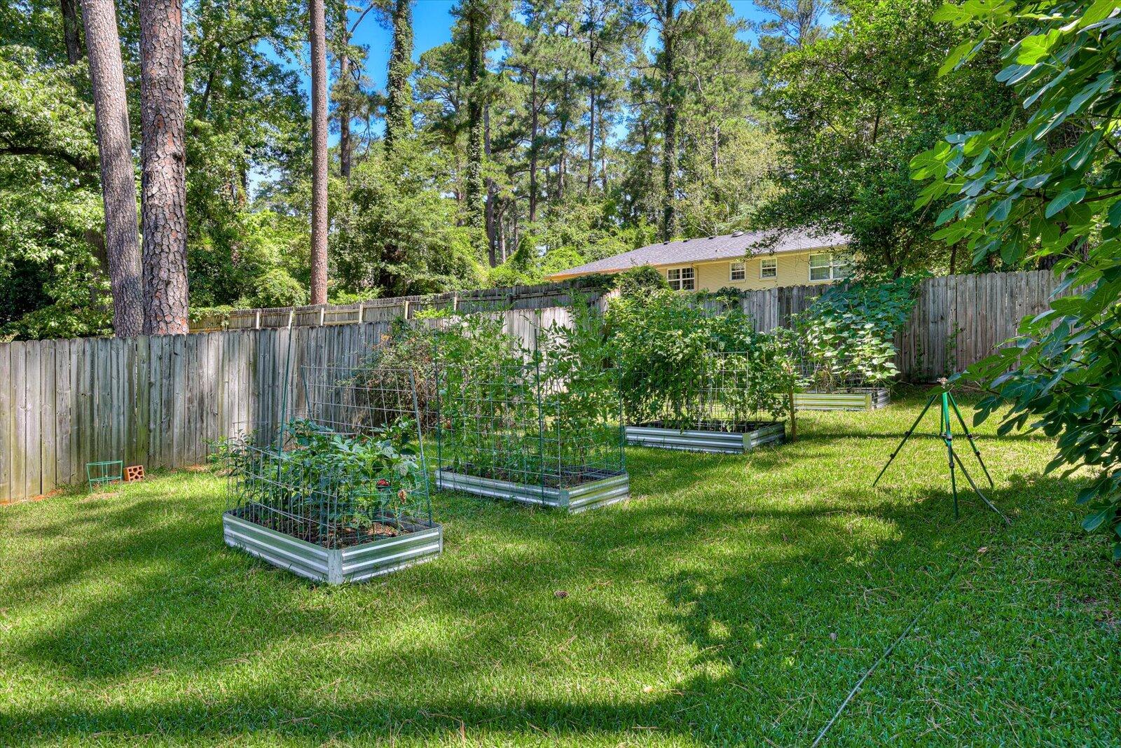 2407 W VINELAND Road