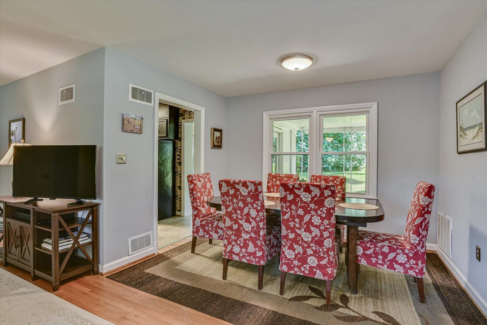2407 W VINELAND Road