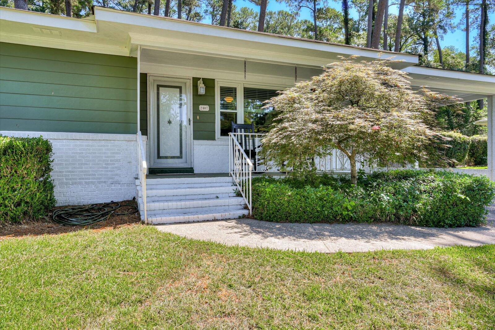 2407 W VINELAND Road