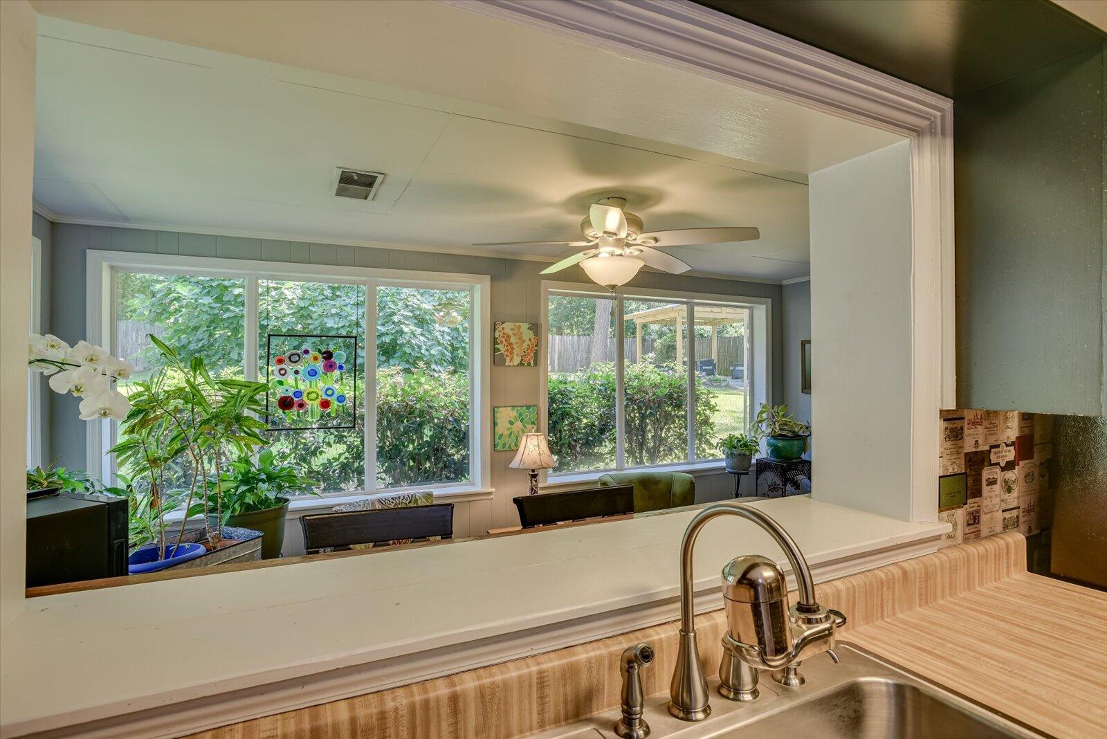 2407 W VINELAND Road