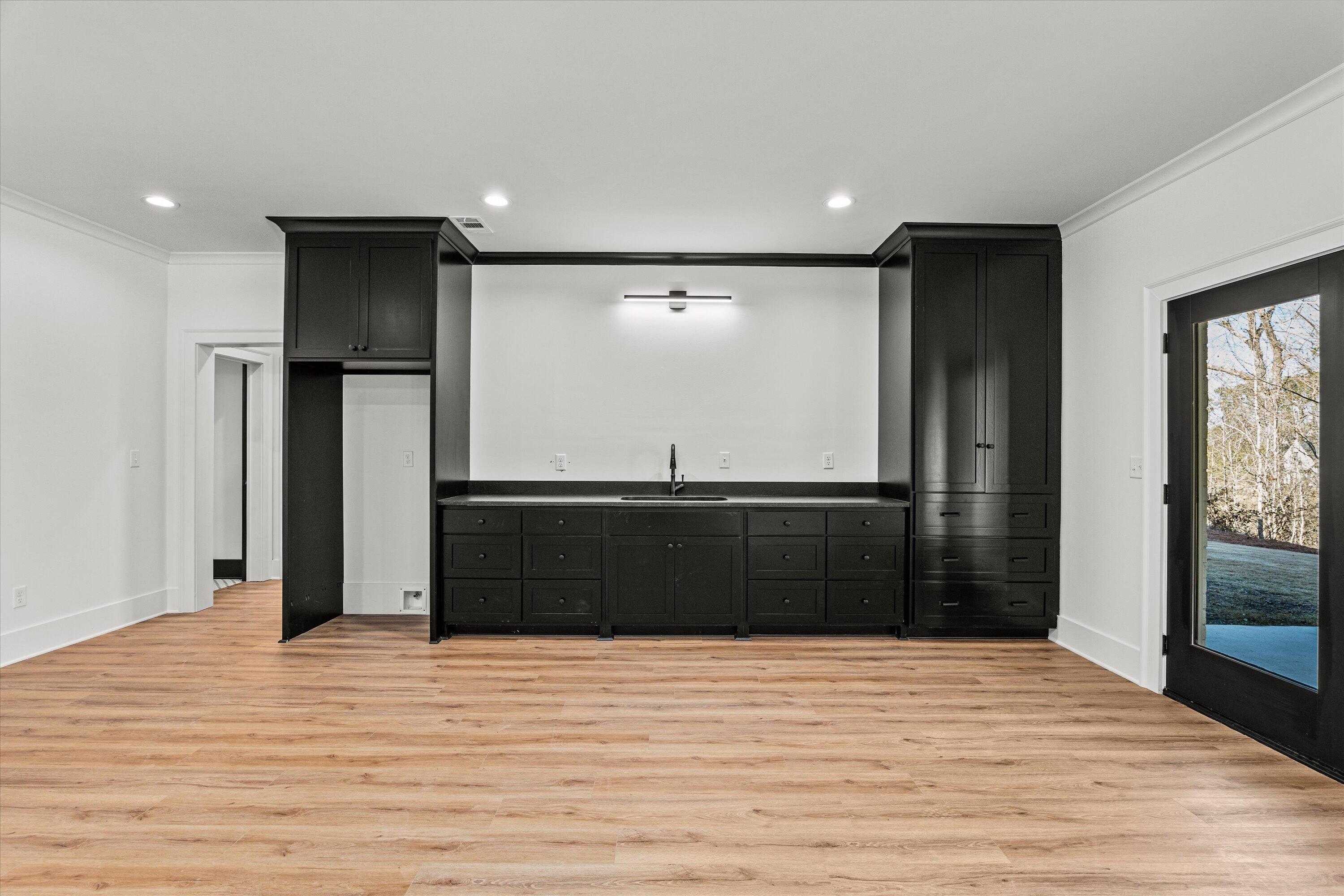 723 CAMPANA Drive