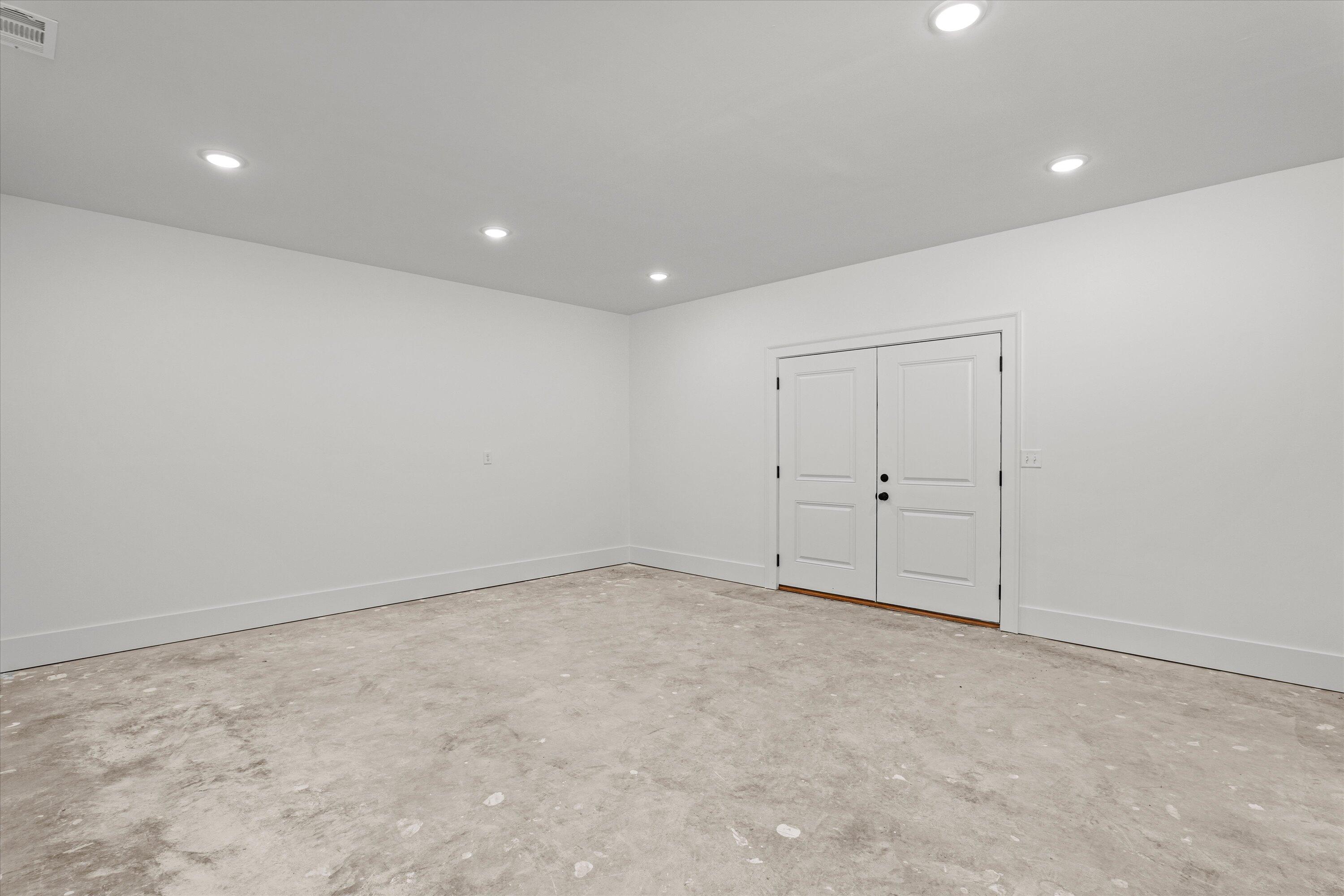 723 CAMPANA Drive