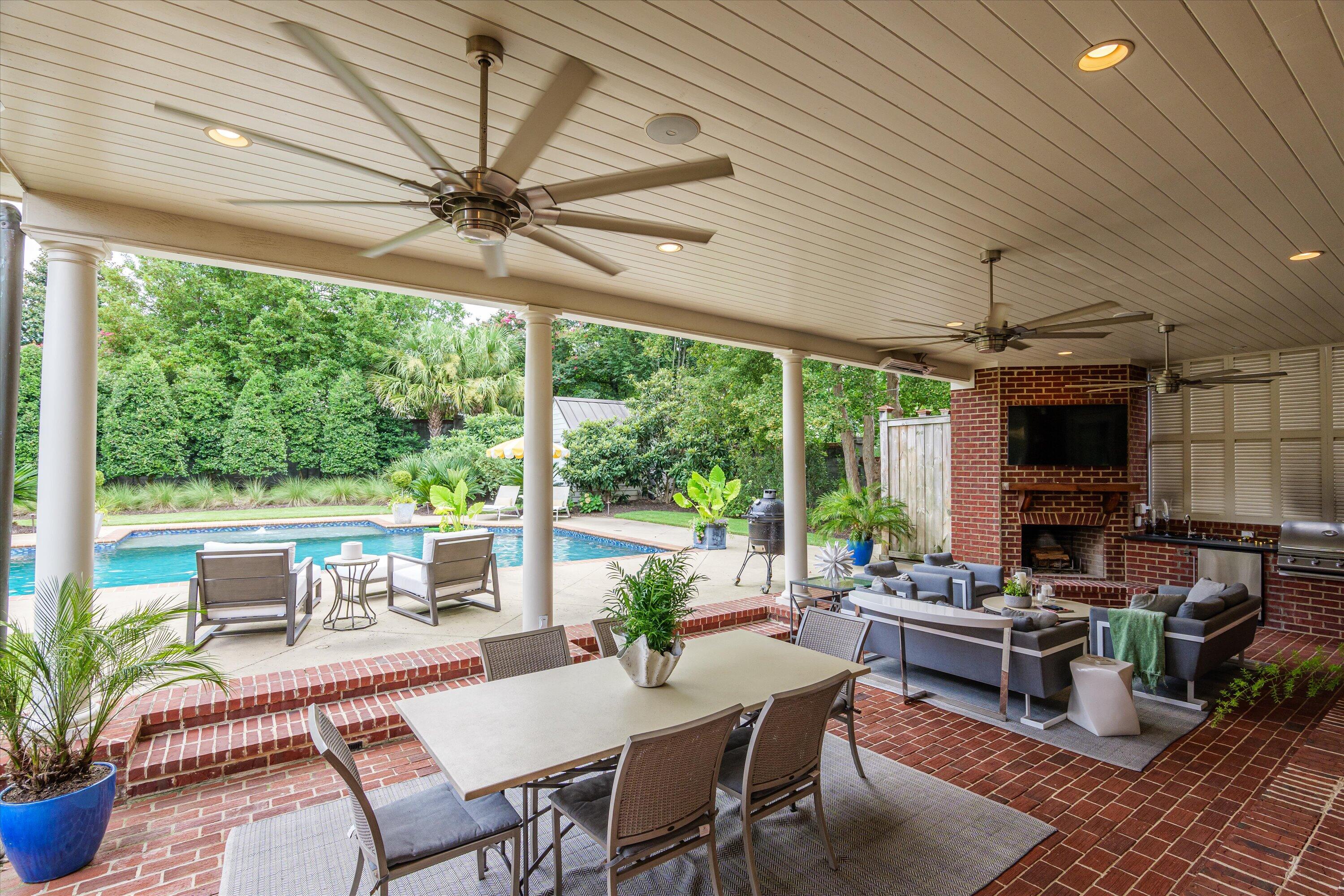 2807 PEACHTREE Place