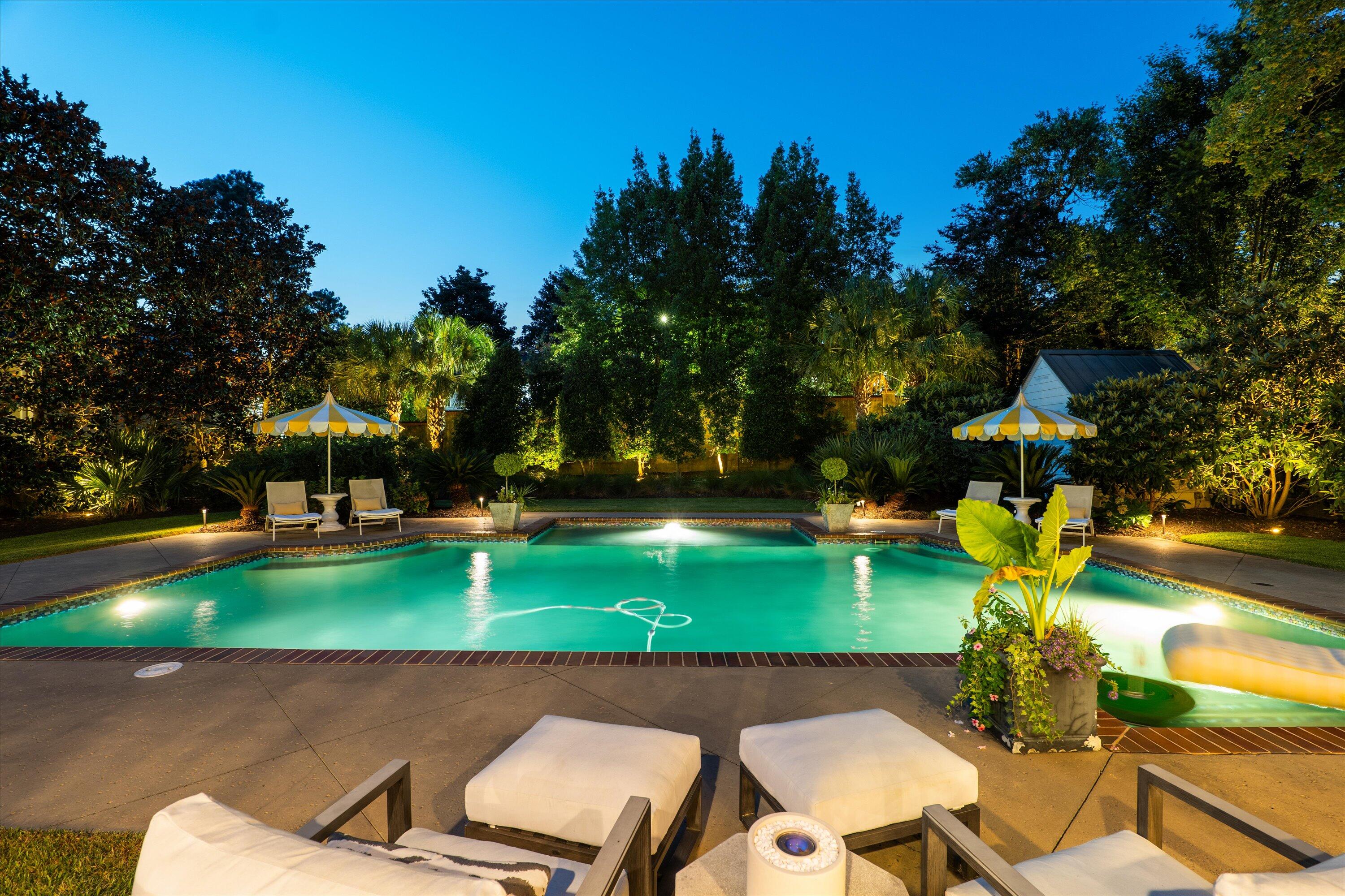 2807 PEACHTREE Place