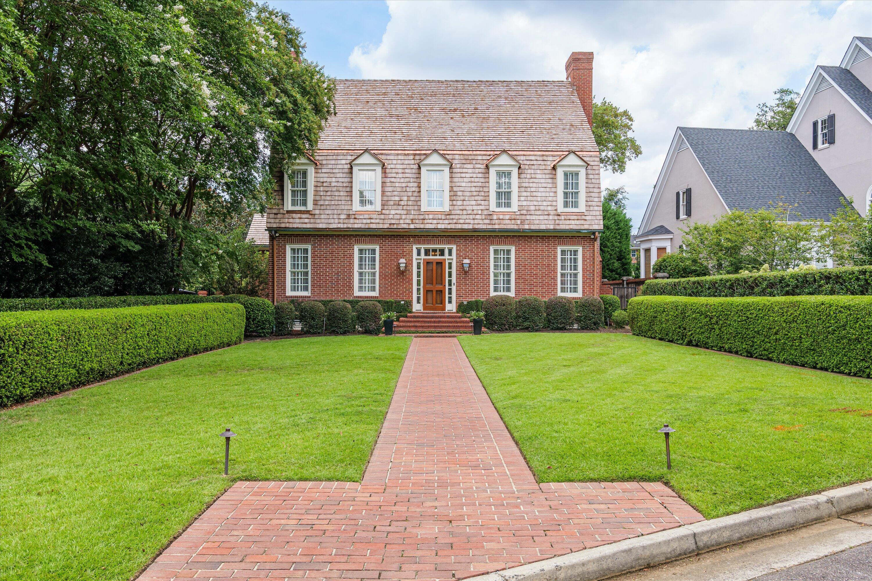 2807 PEACHTREE Place