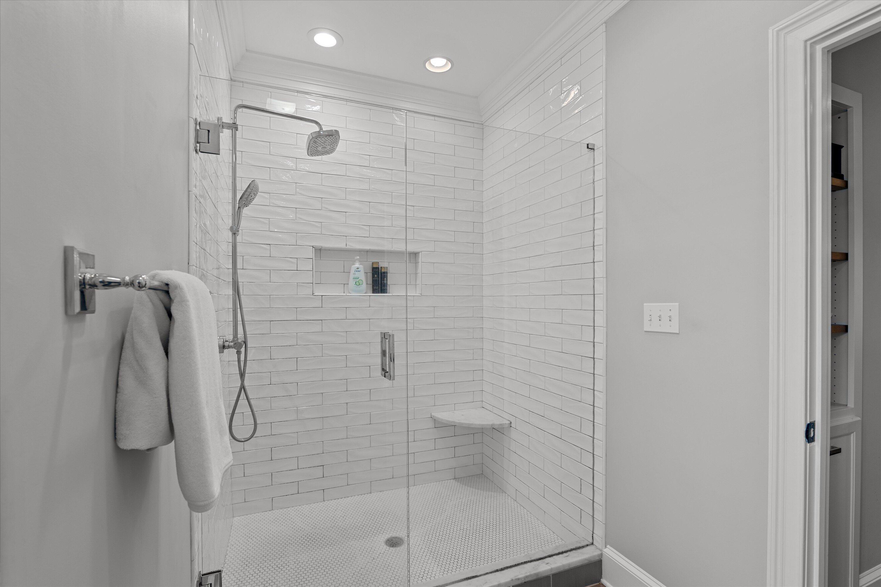 2807 PEACHTREE Place