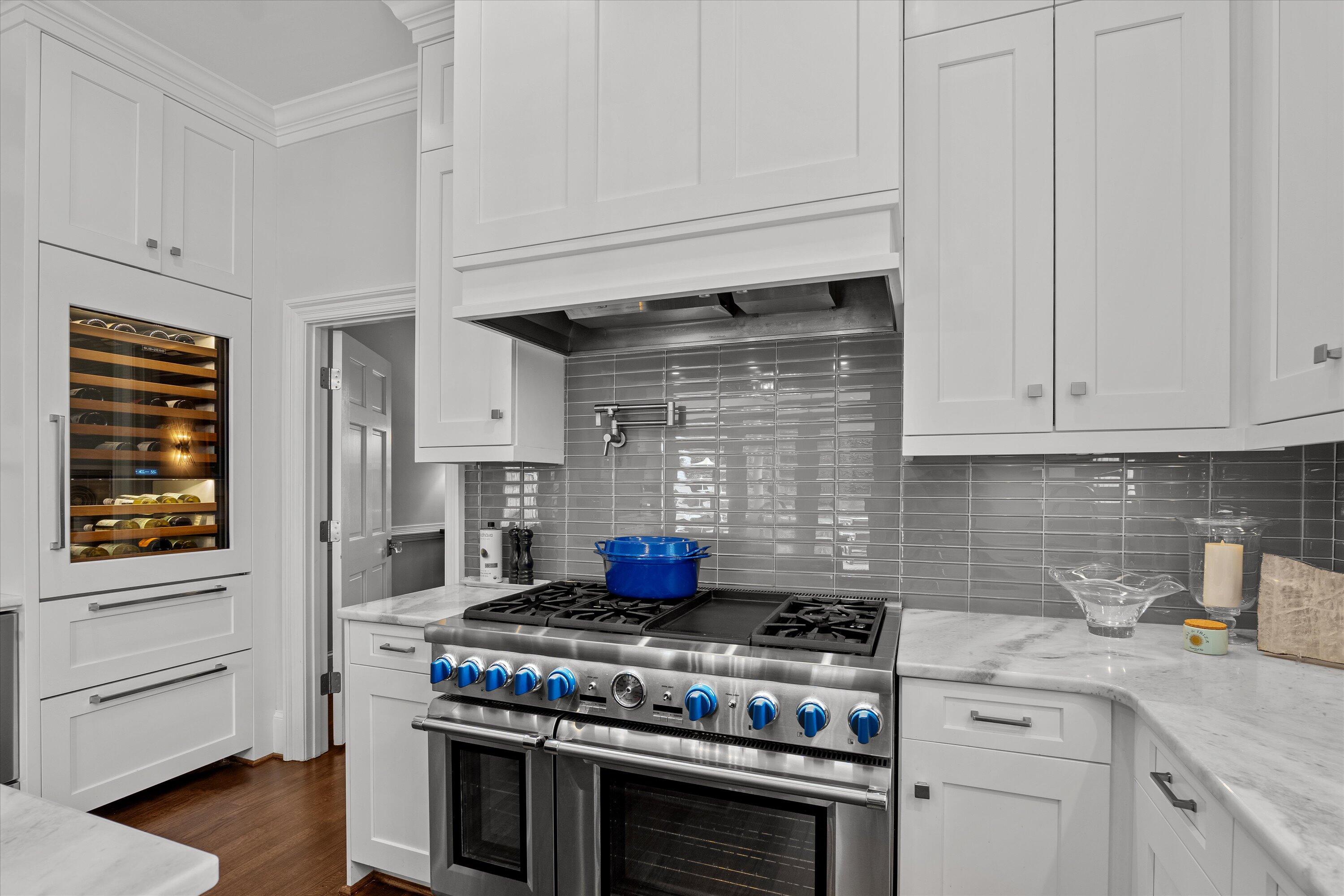 2807 PEACHTREE Place