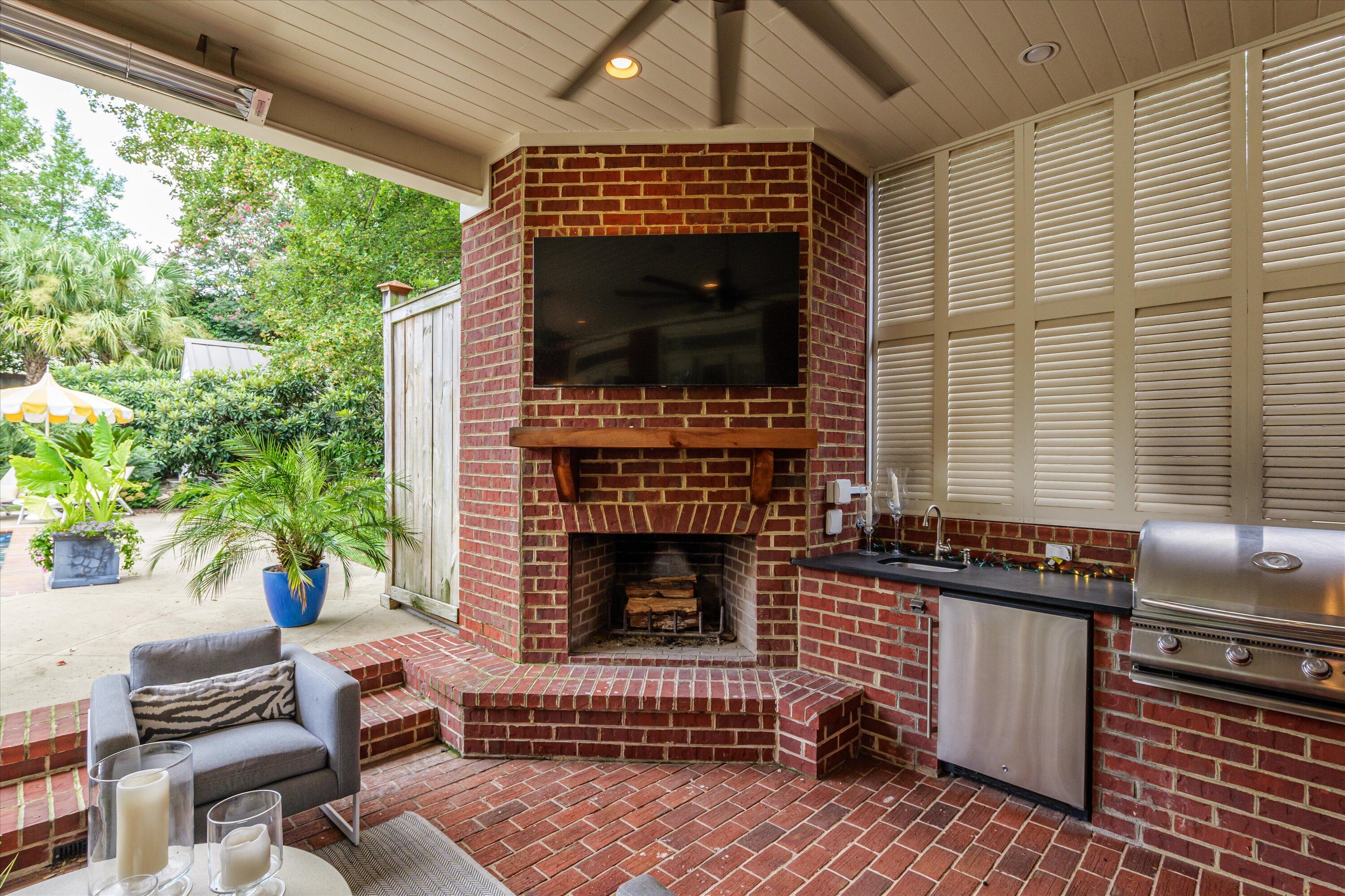 2807 PEACHTREE Place