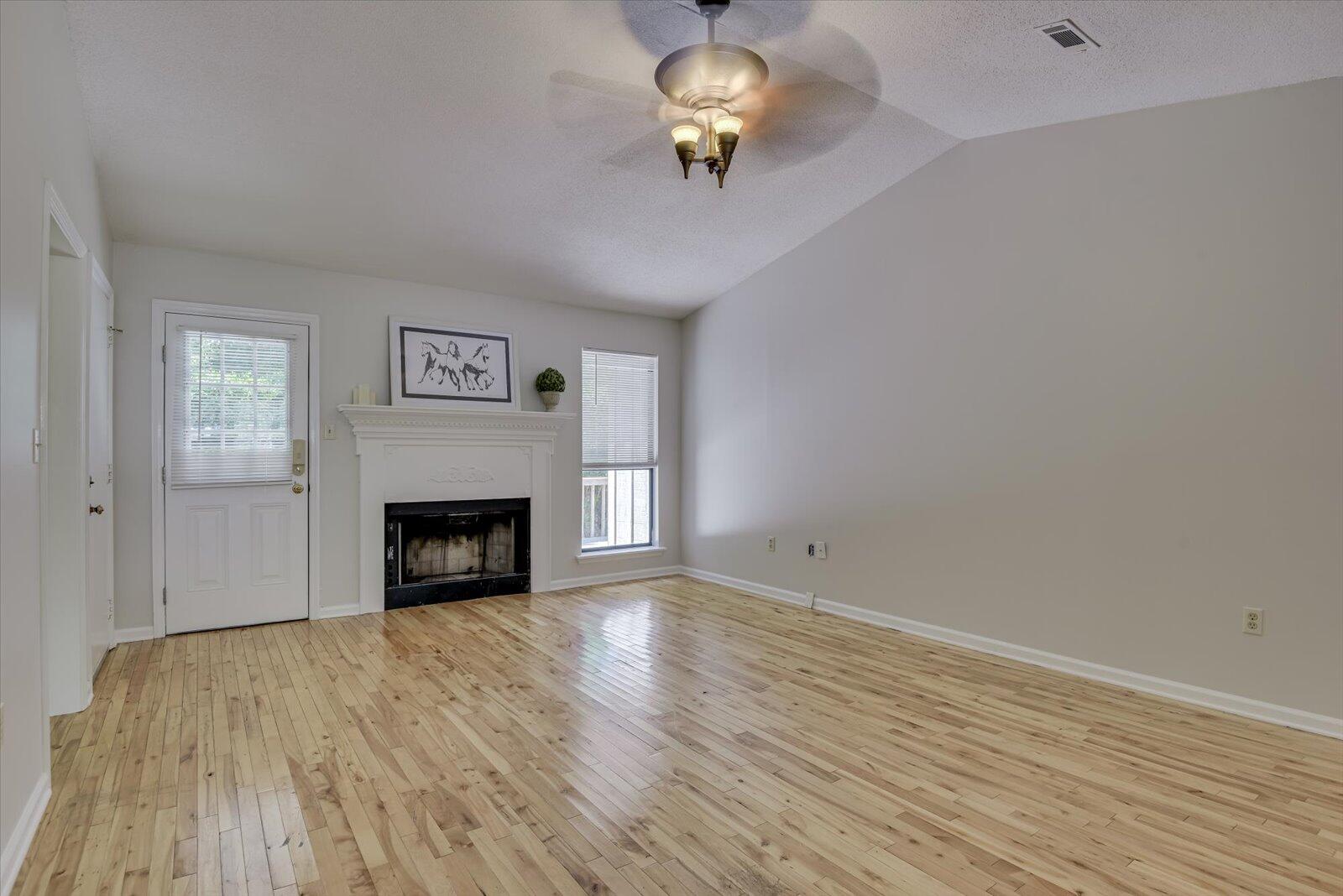 4326 THRUSH Court