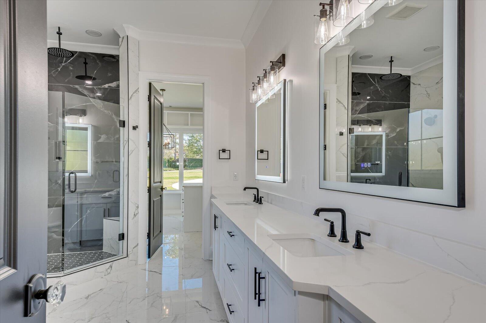 3761 KNOB HILL FARM Road