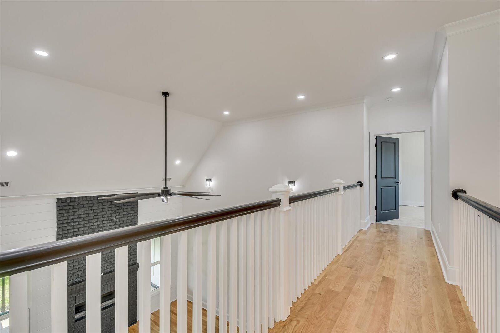 3761 KNOB HILL FARM Road