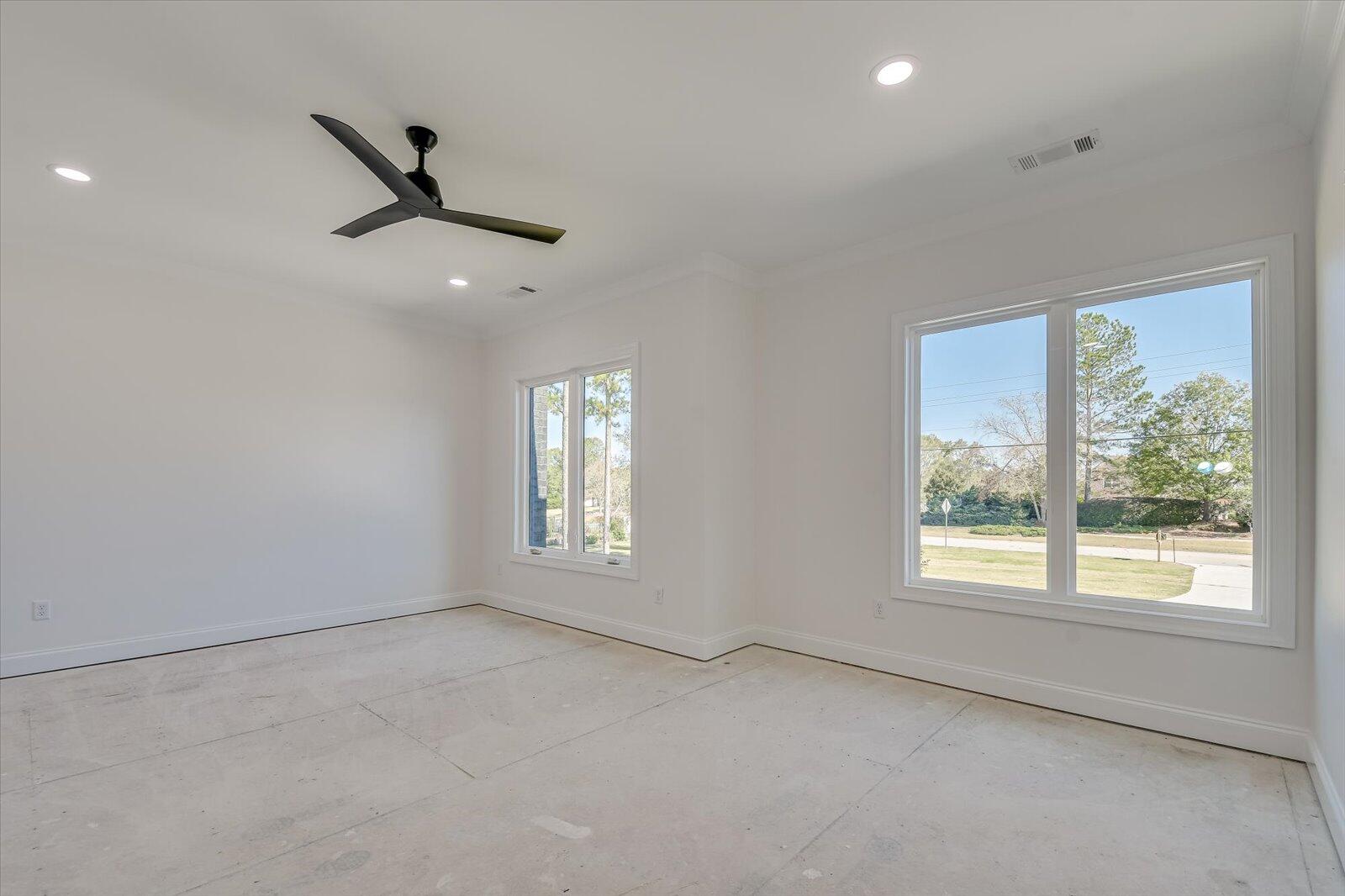 3761 KNOB HILL FARM Road