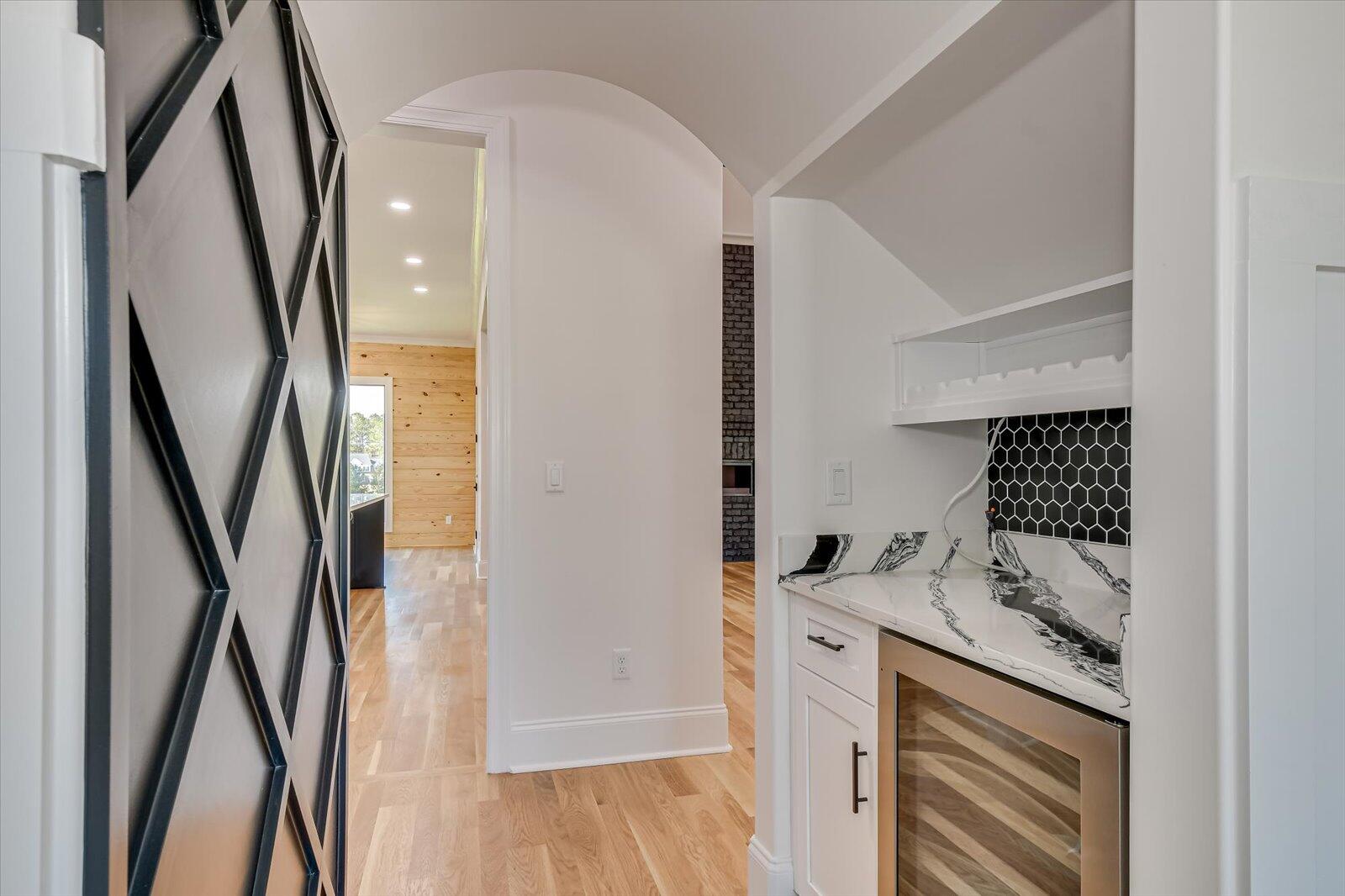 3761 KNOB HILL FARM Road