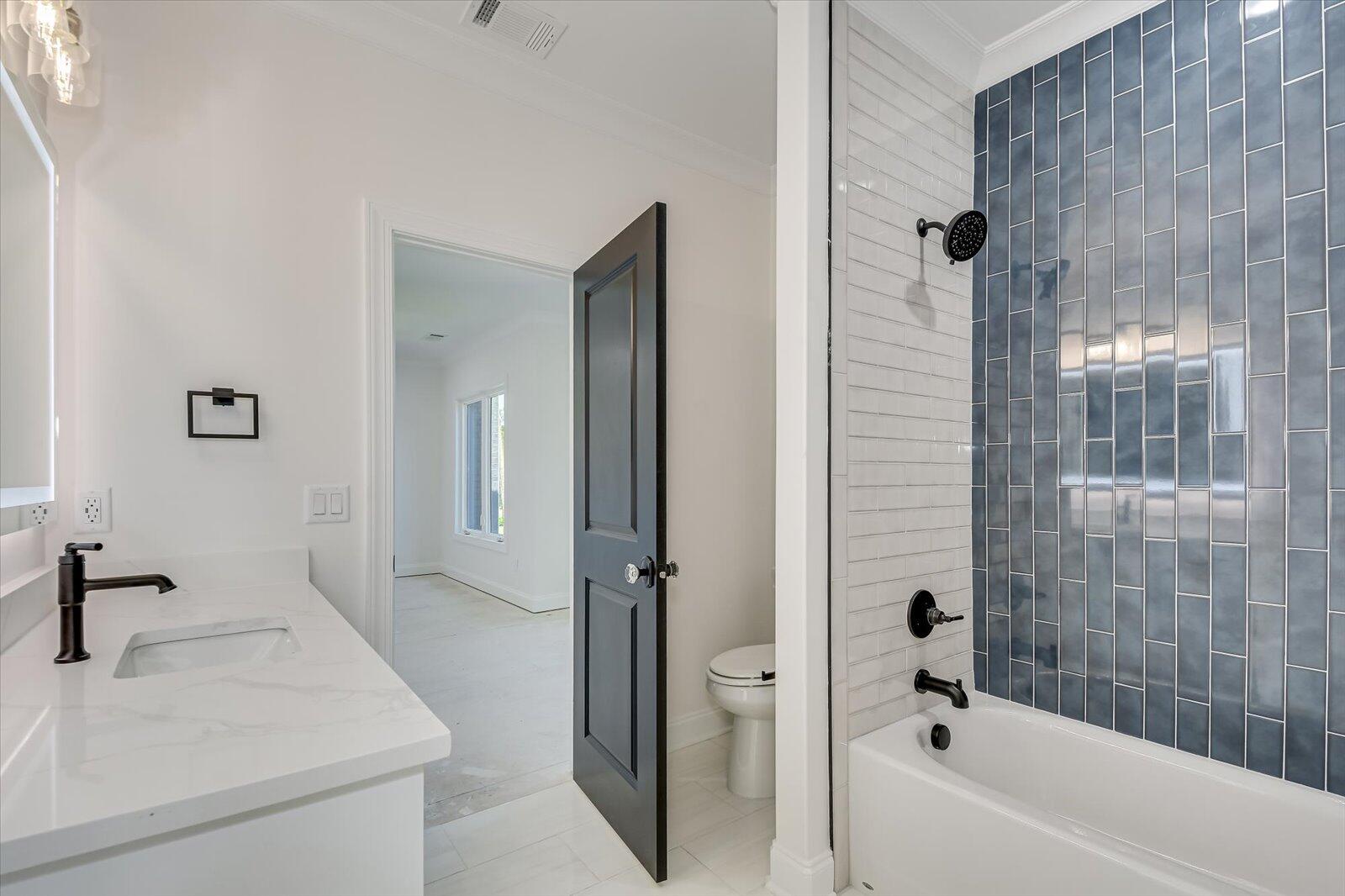 3761 KNOB HILL FARM Road