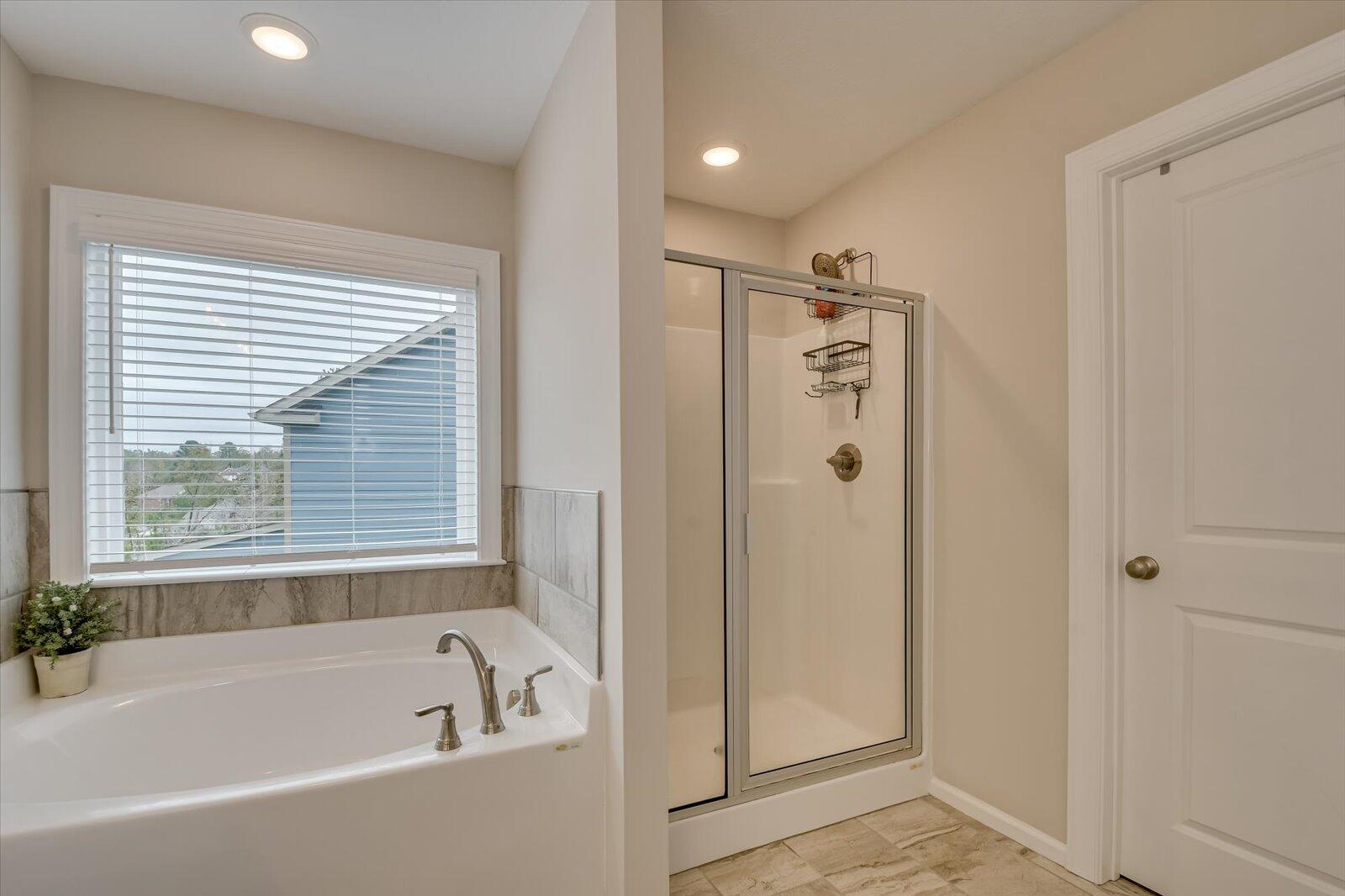 3136 WAYNE Drive