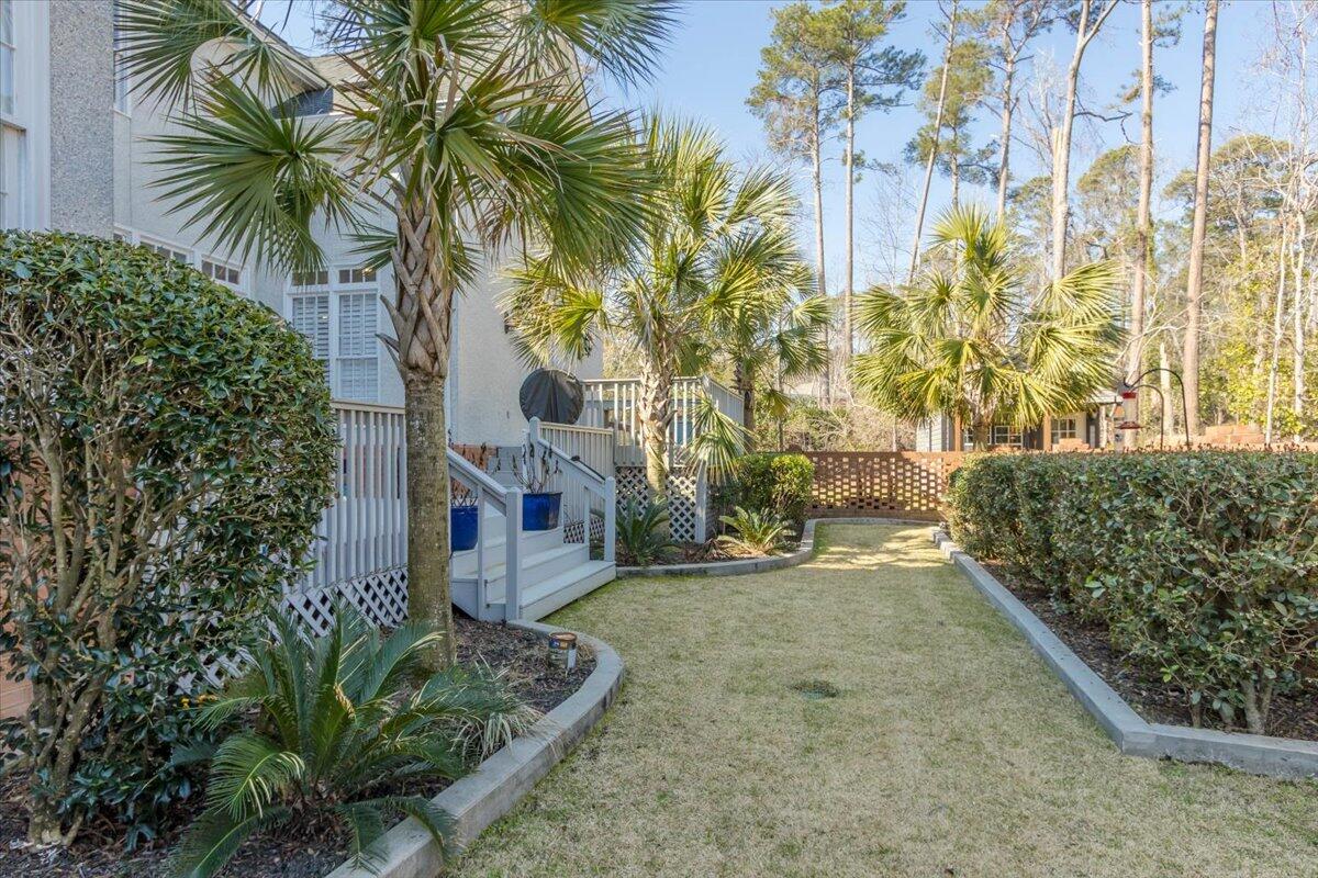 747 RAVENEL Road