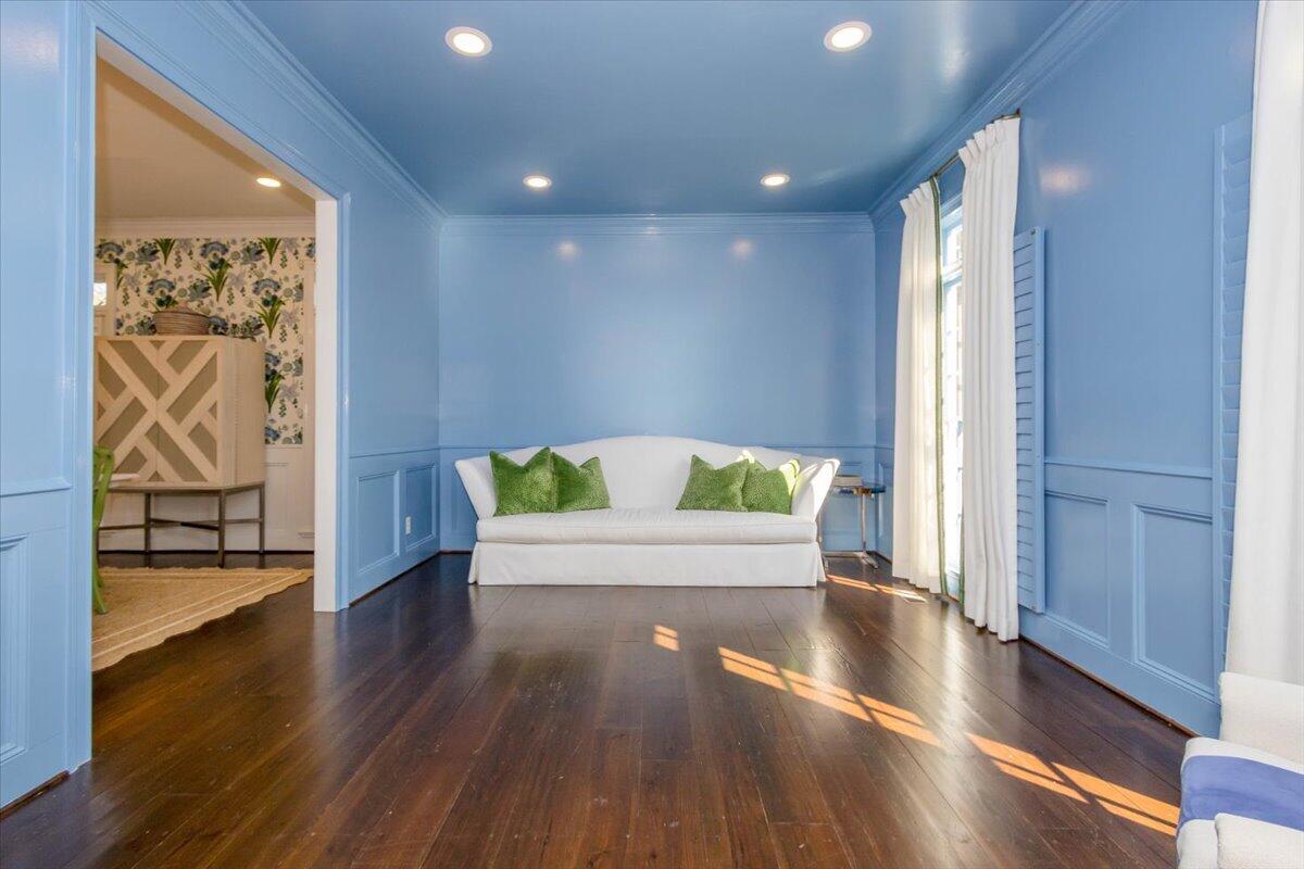 747 RAVENEL Road
