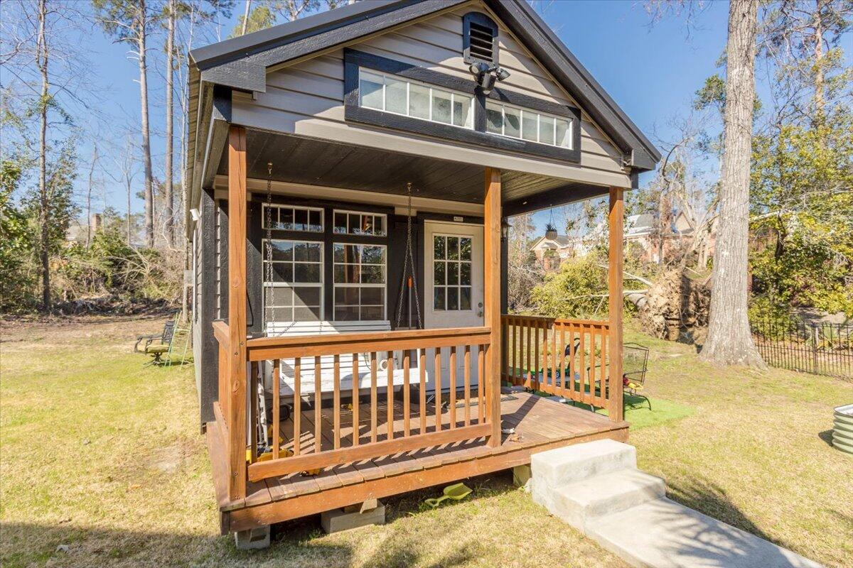 747 RAVENEL Road