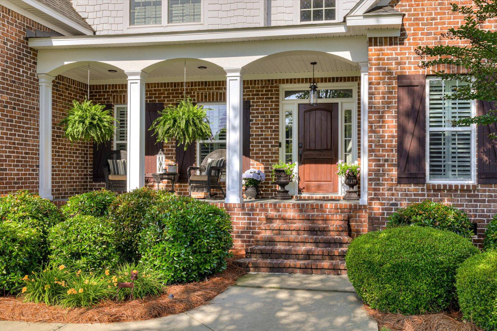 410 ARMSTRONG Way