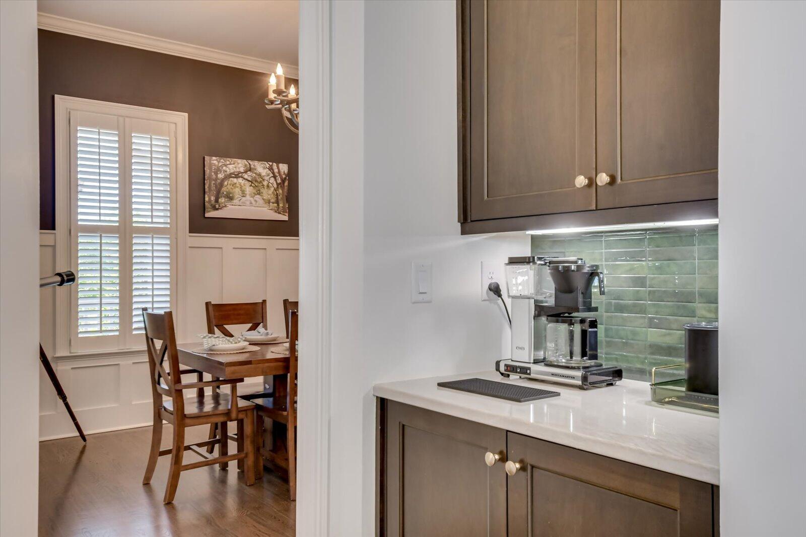 1045 PENINSULA Crossing