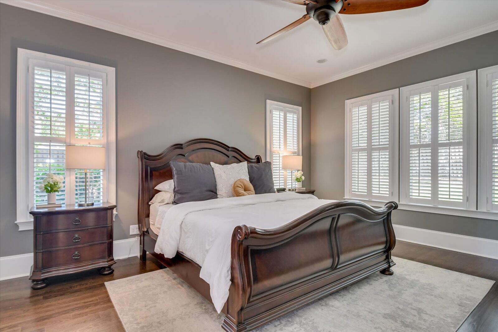 1045 PENINSULA Crossing
