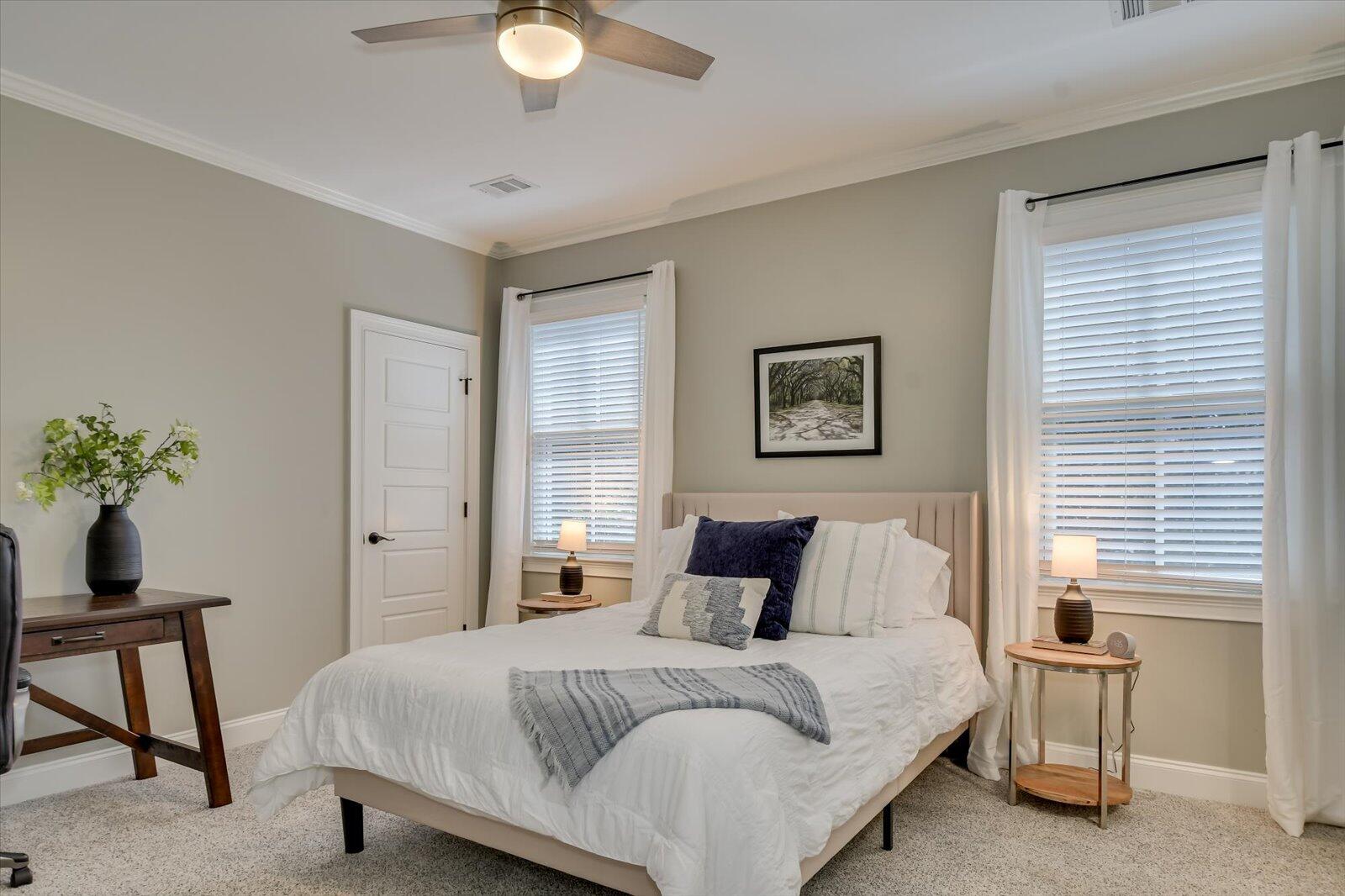 1045 PENINSULA Crossing