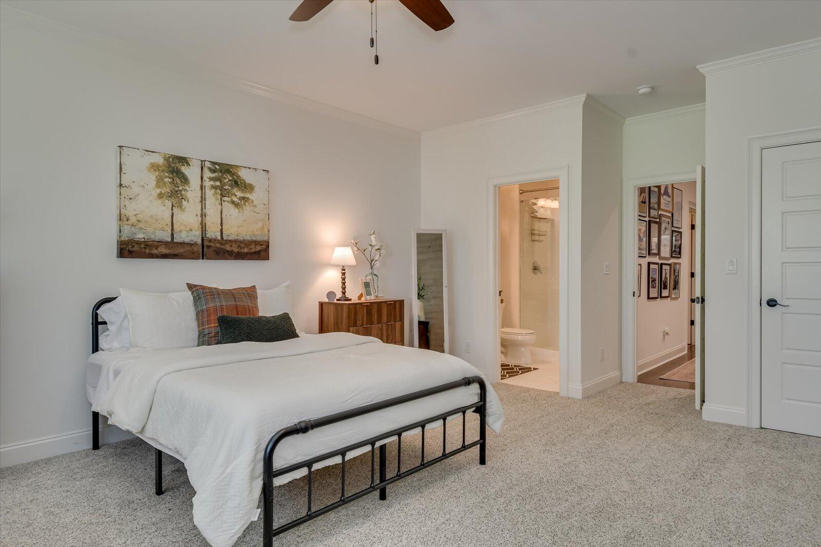 1045 PENINSULA Crossing