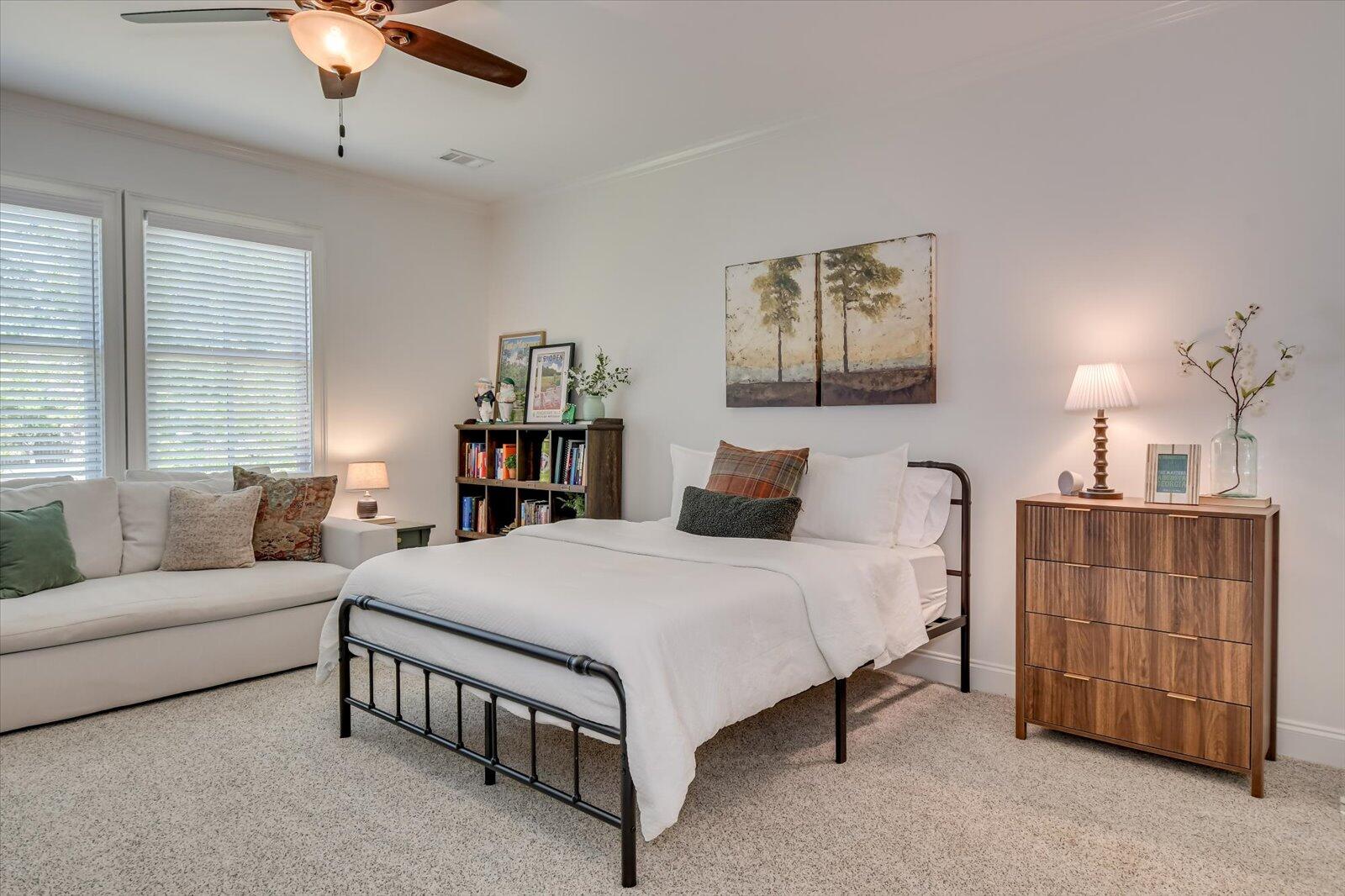1045 PENINSULA Crossing
