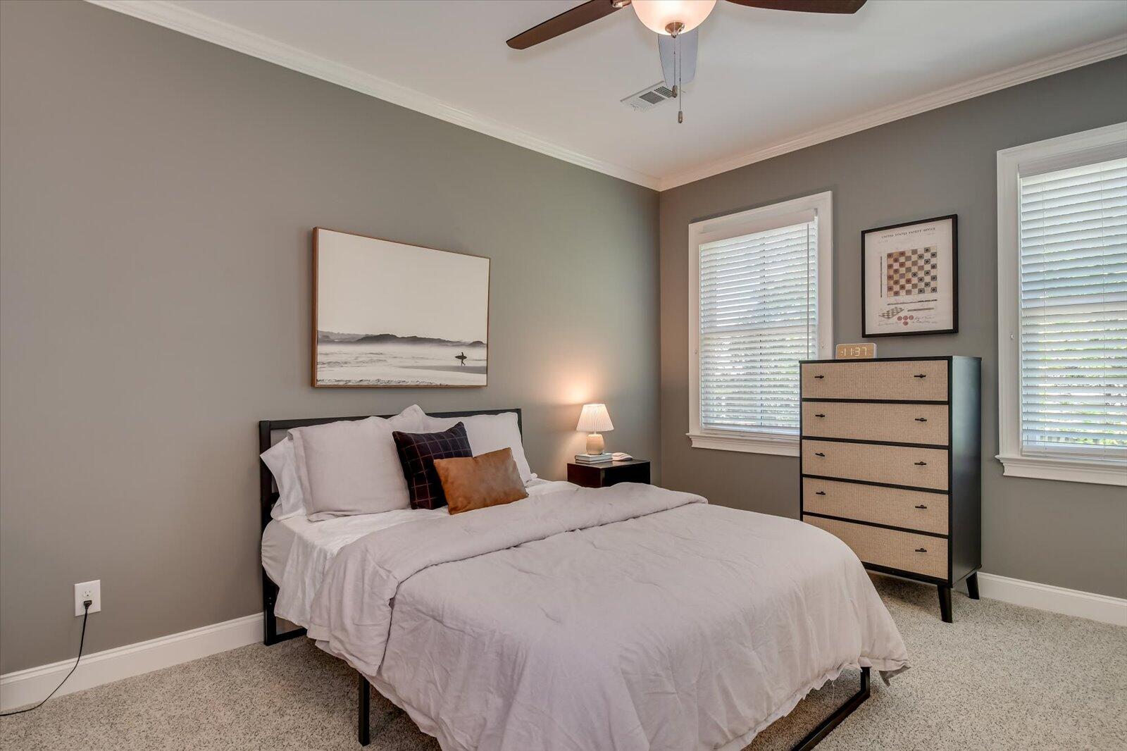 1045 PENINSULA Crossing
