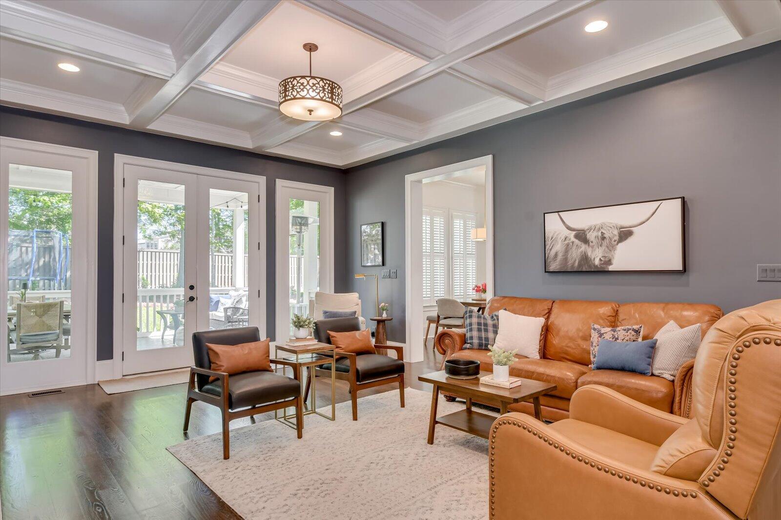 1045 PENINSULA Crossing