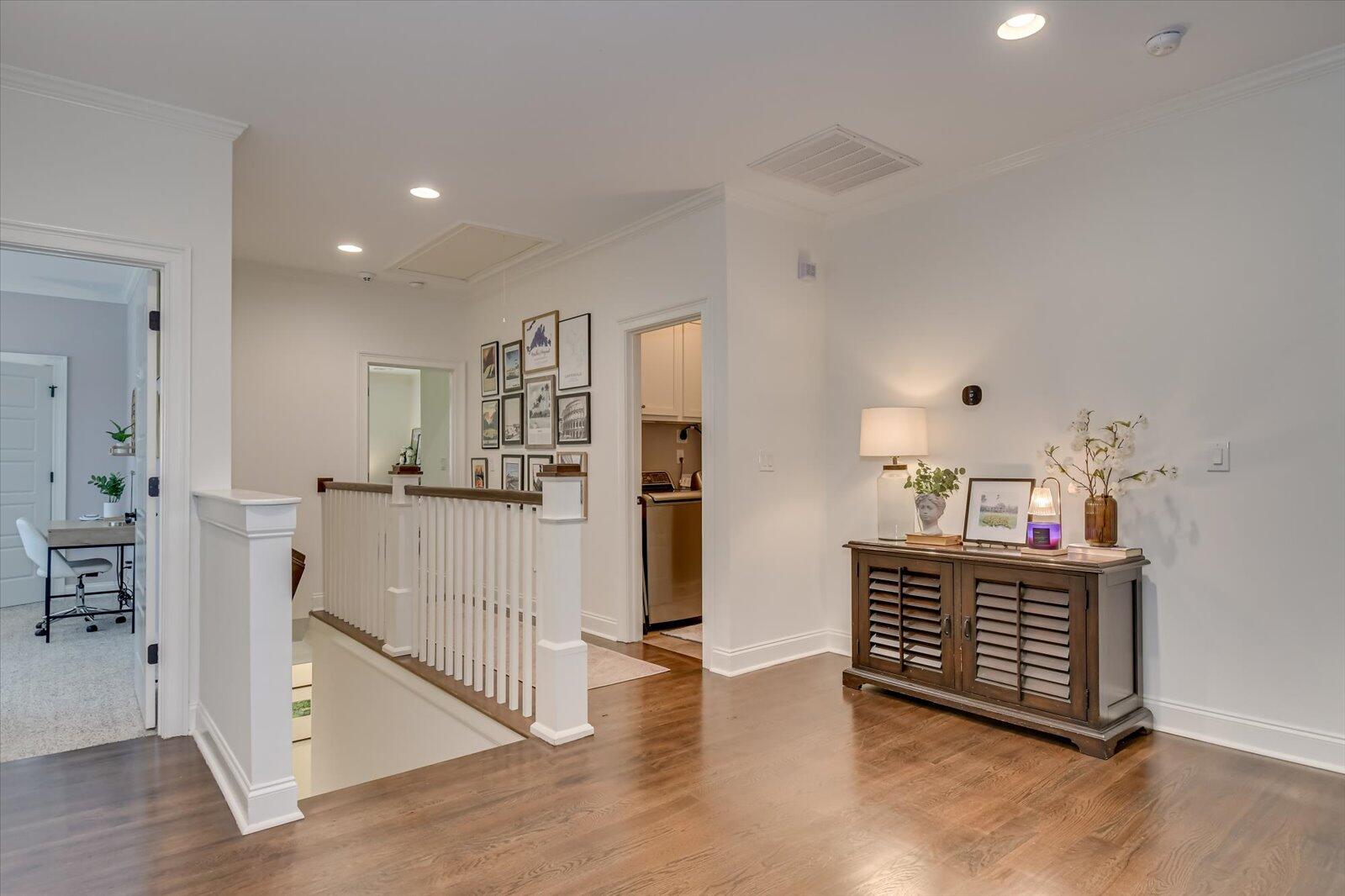 1045 PENINSULA Crossing