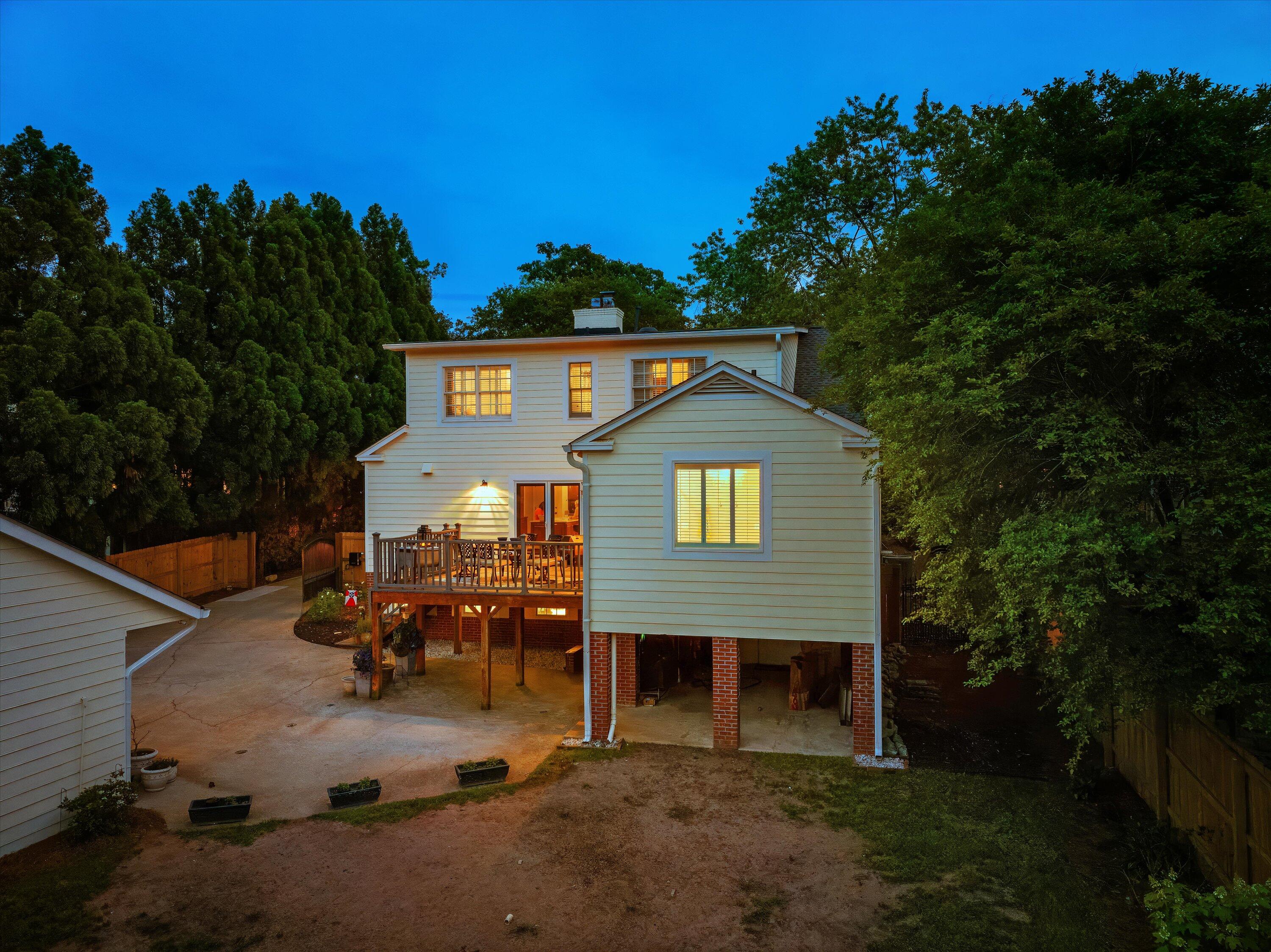 2559 HENRY Street