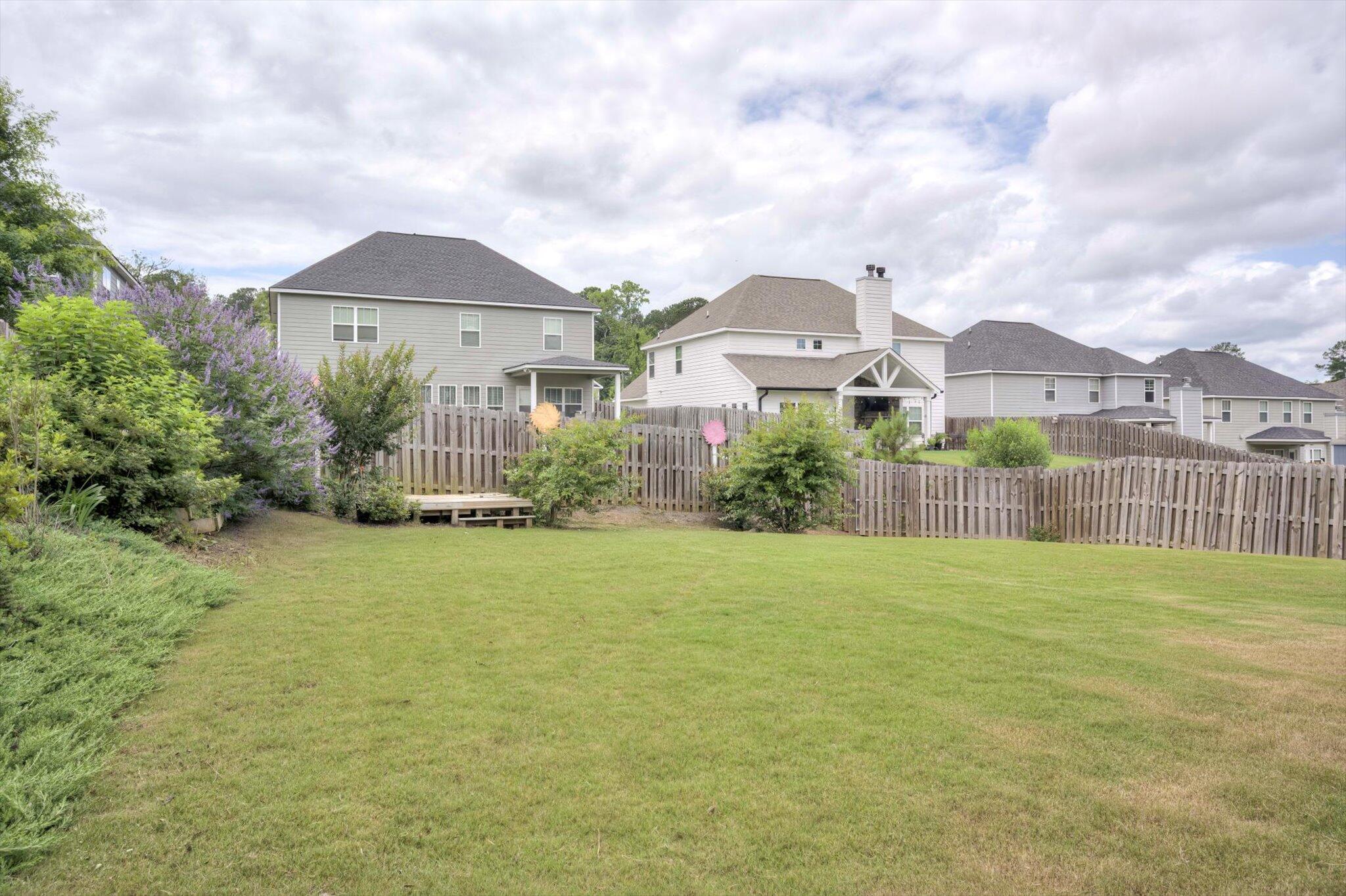 215 PALISADES Ridge