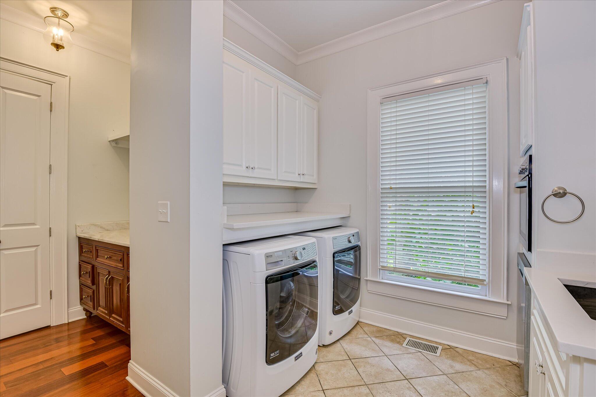 324 E Shoreline Drive