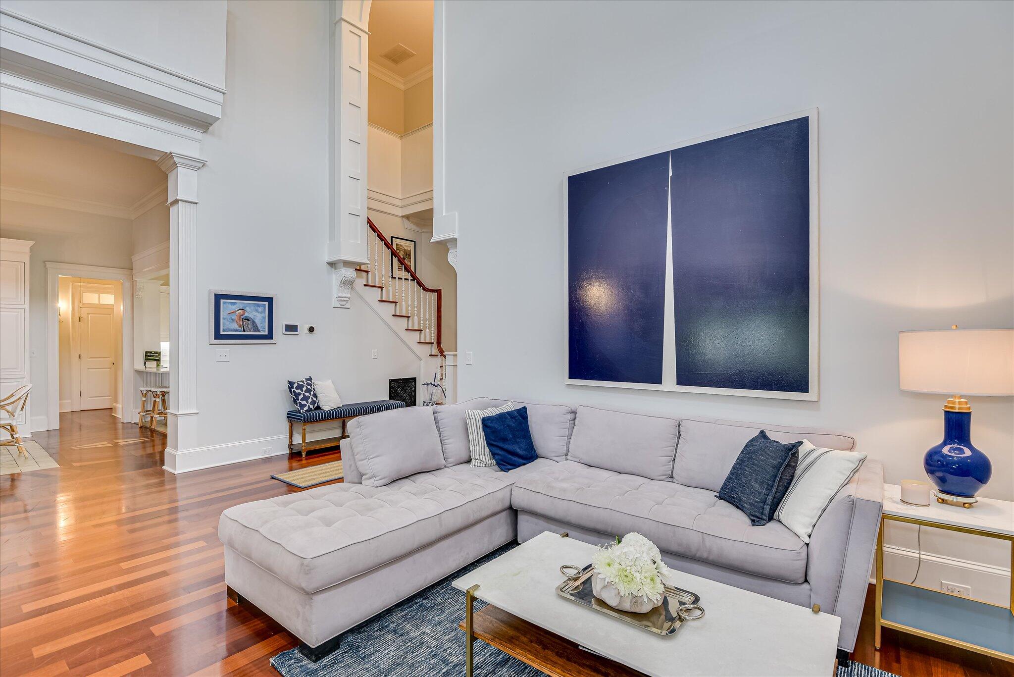 324 E Shoreline Drive