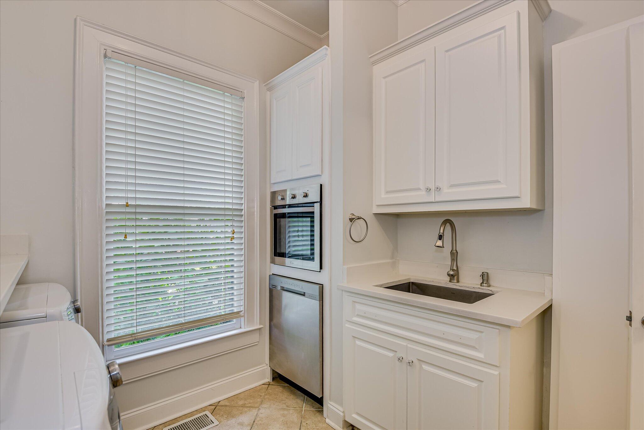 324 E Shoreline Drive