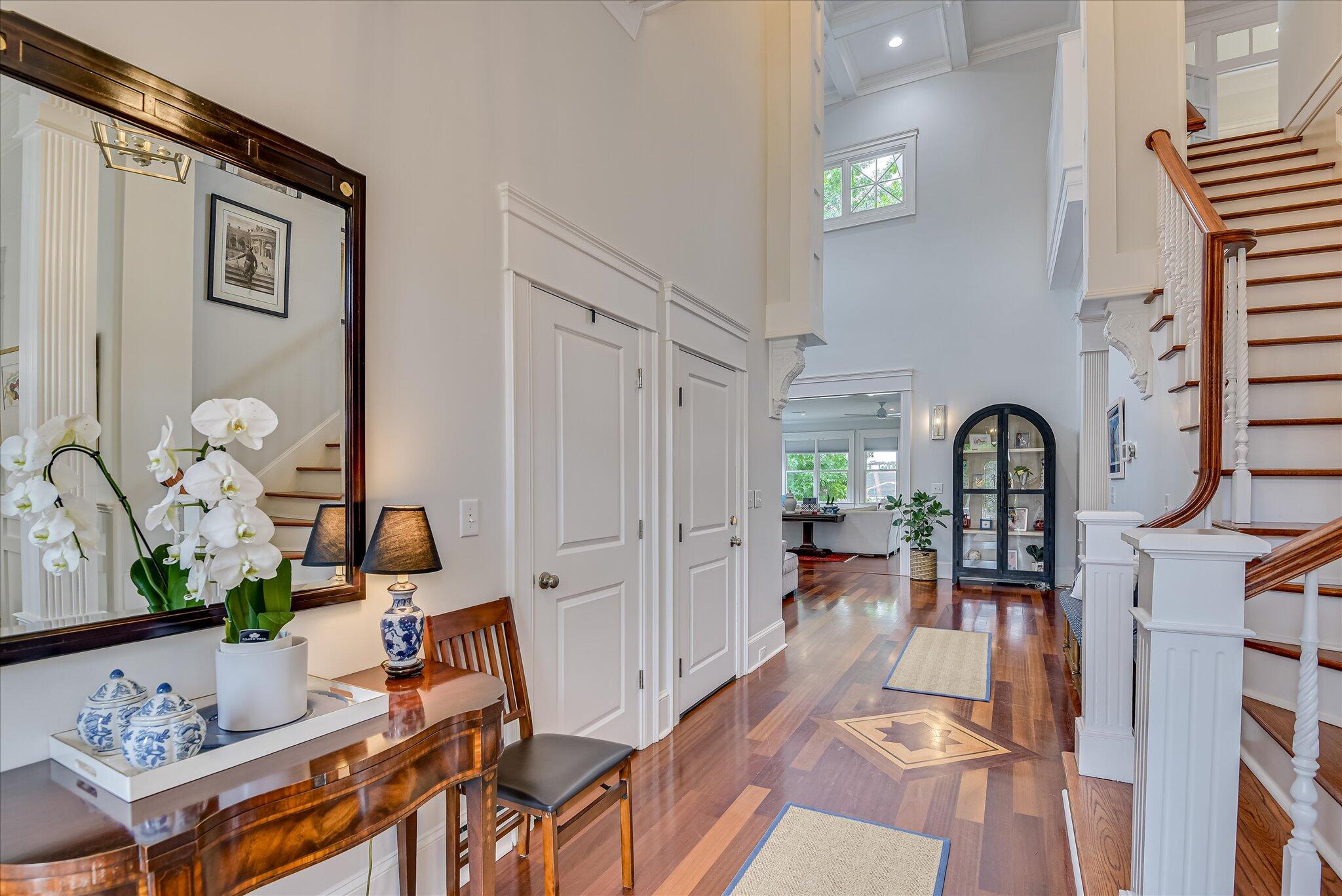 324 E Shoreline Drive