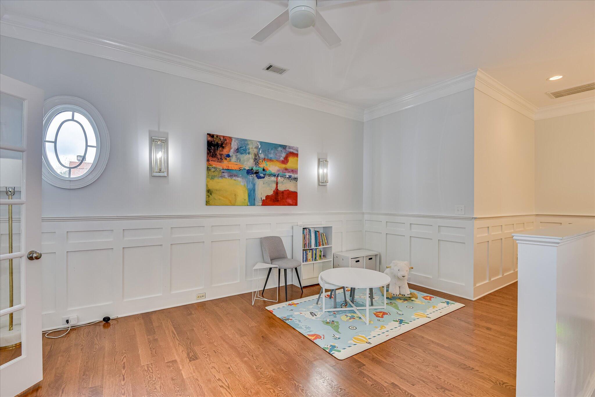 324 E Shoreline Drive