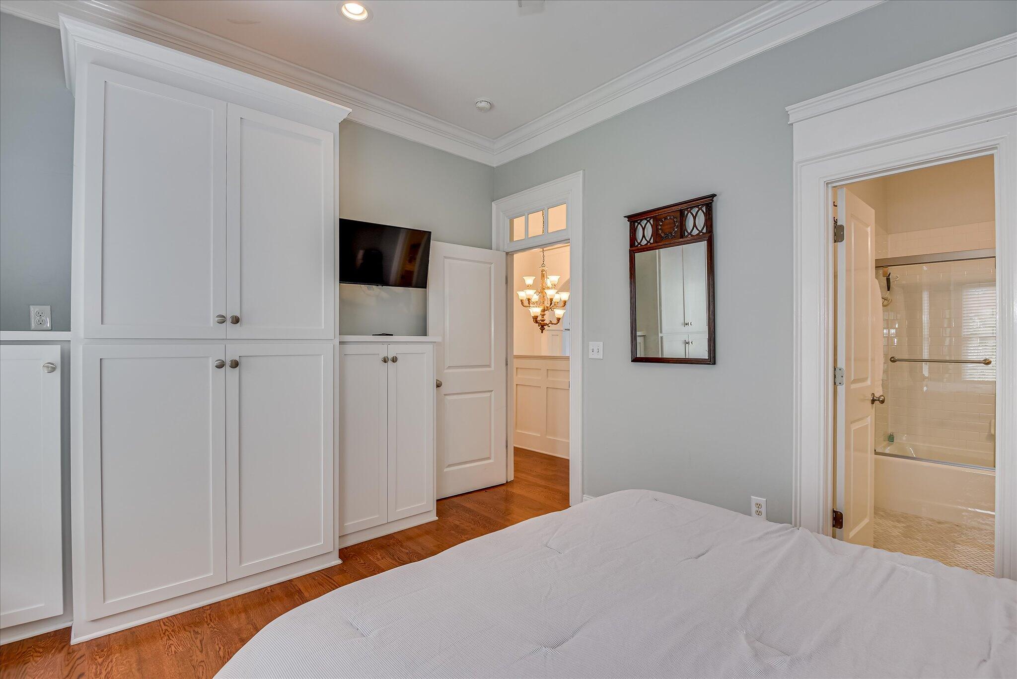 324 E Shoreline Drive