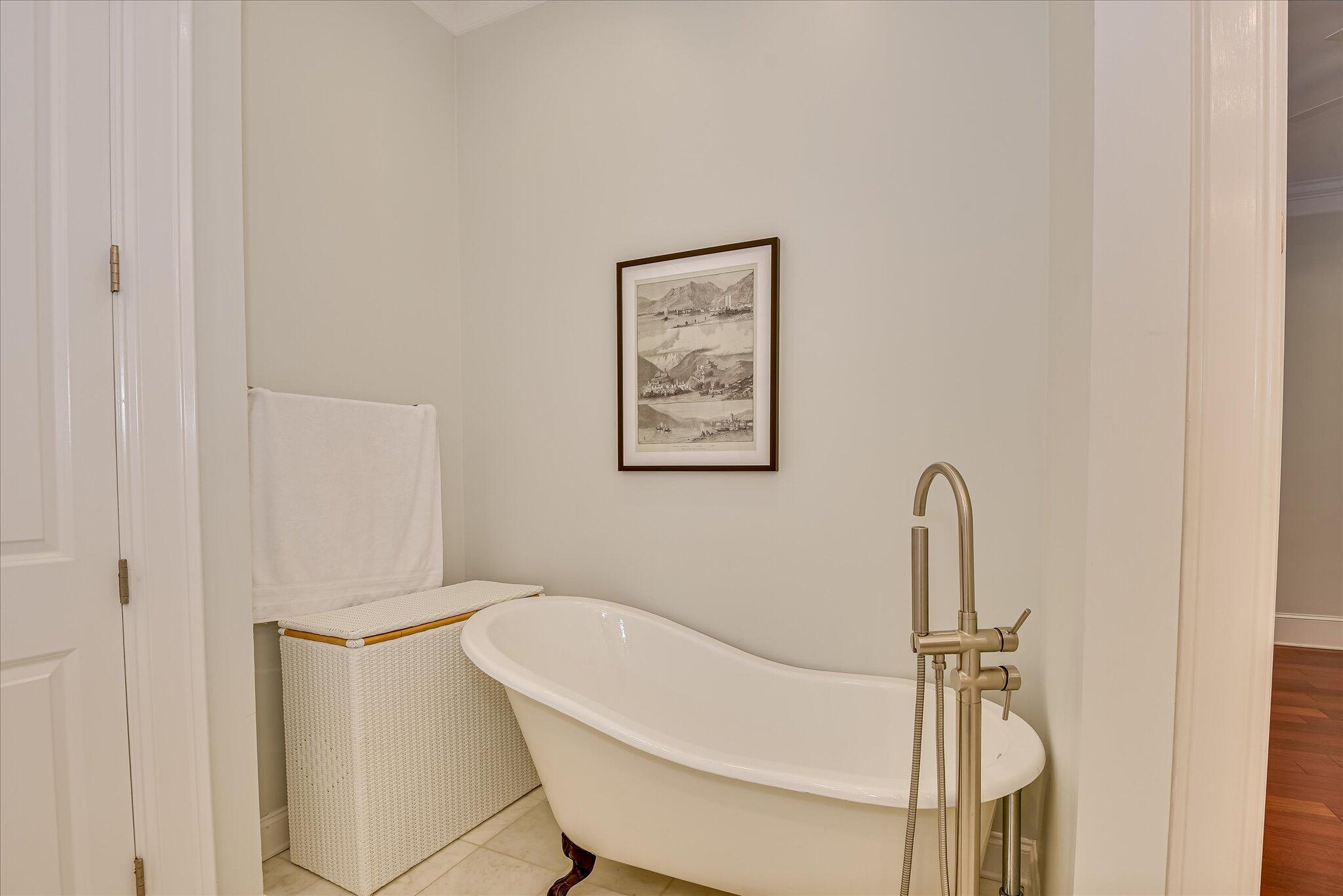 324 E Shoreline Drive