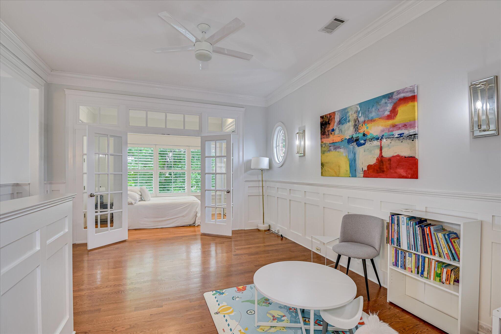 324 E Shoreline Drive