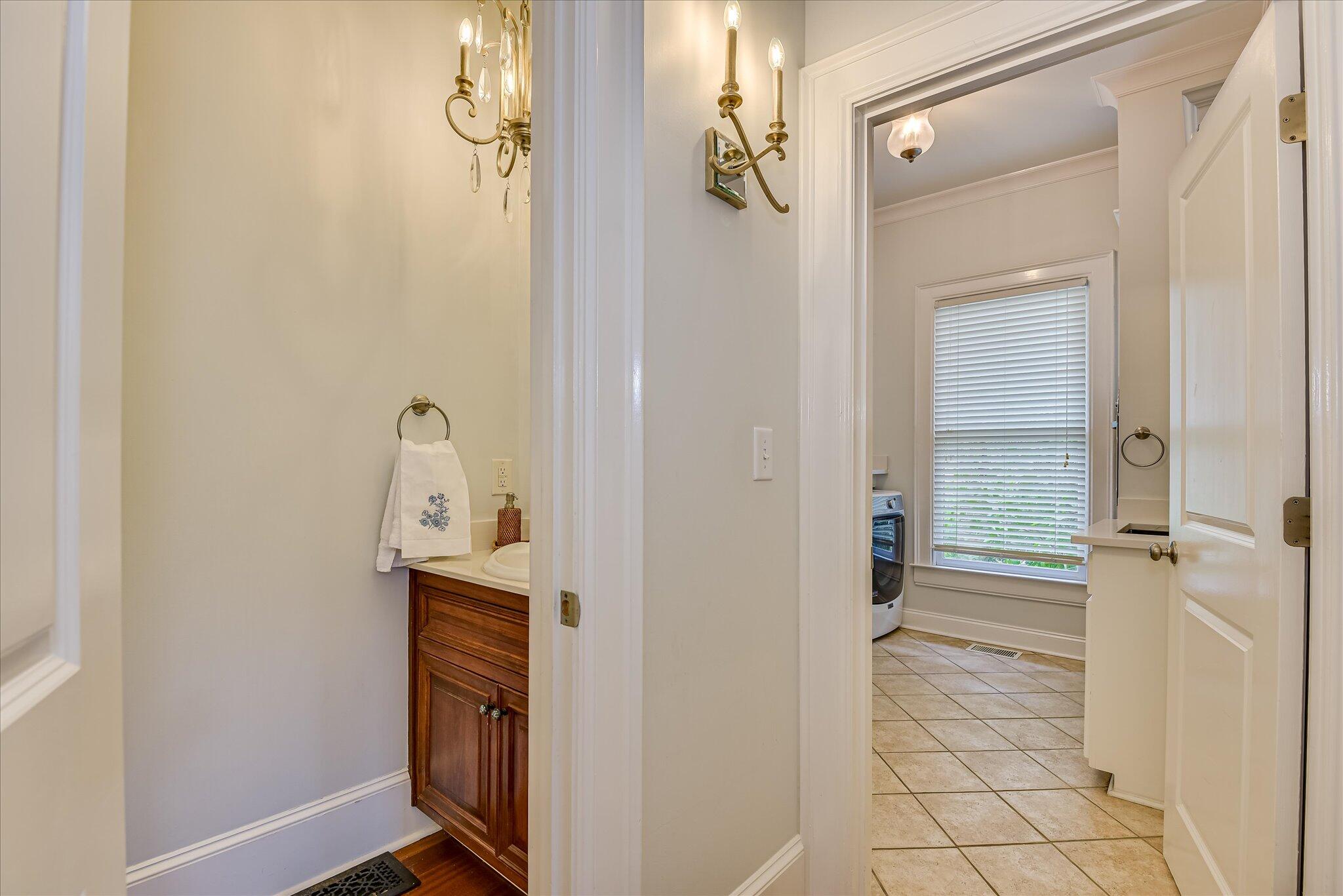 324 E Shoreline Drive