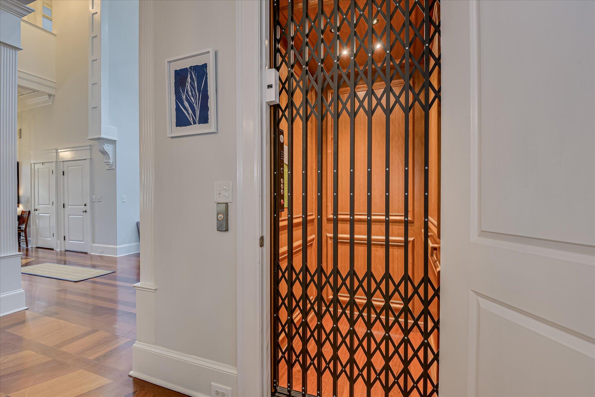 324 E Shoreline Drive