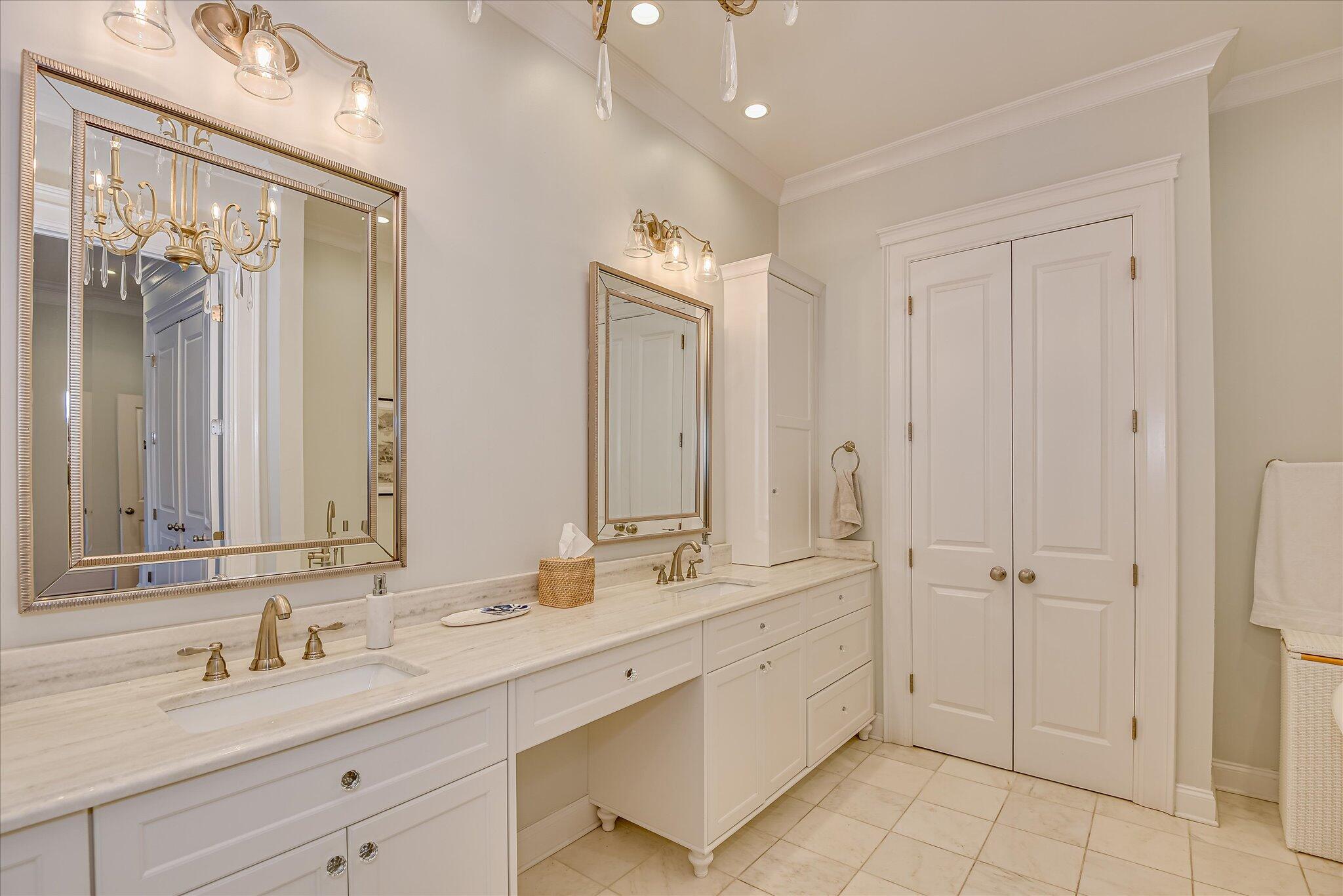 324 E Shoreline Drive