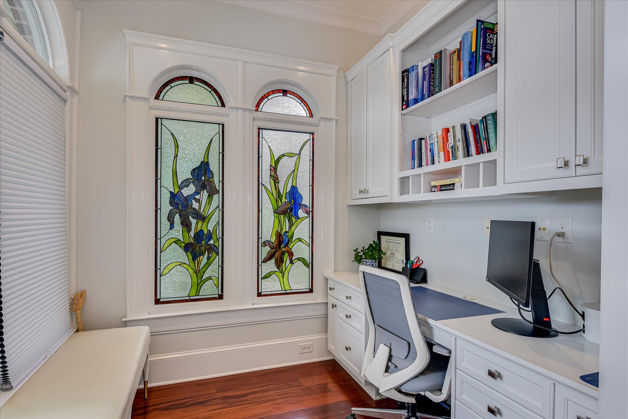 324 E Shoreline Drive