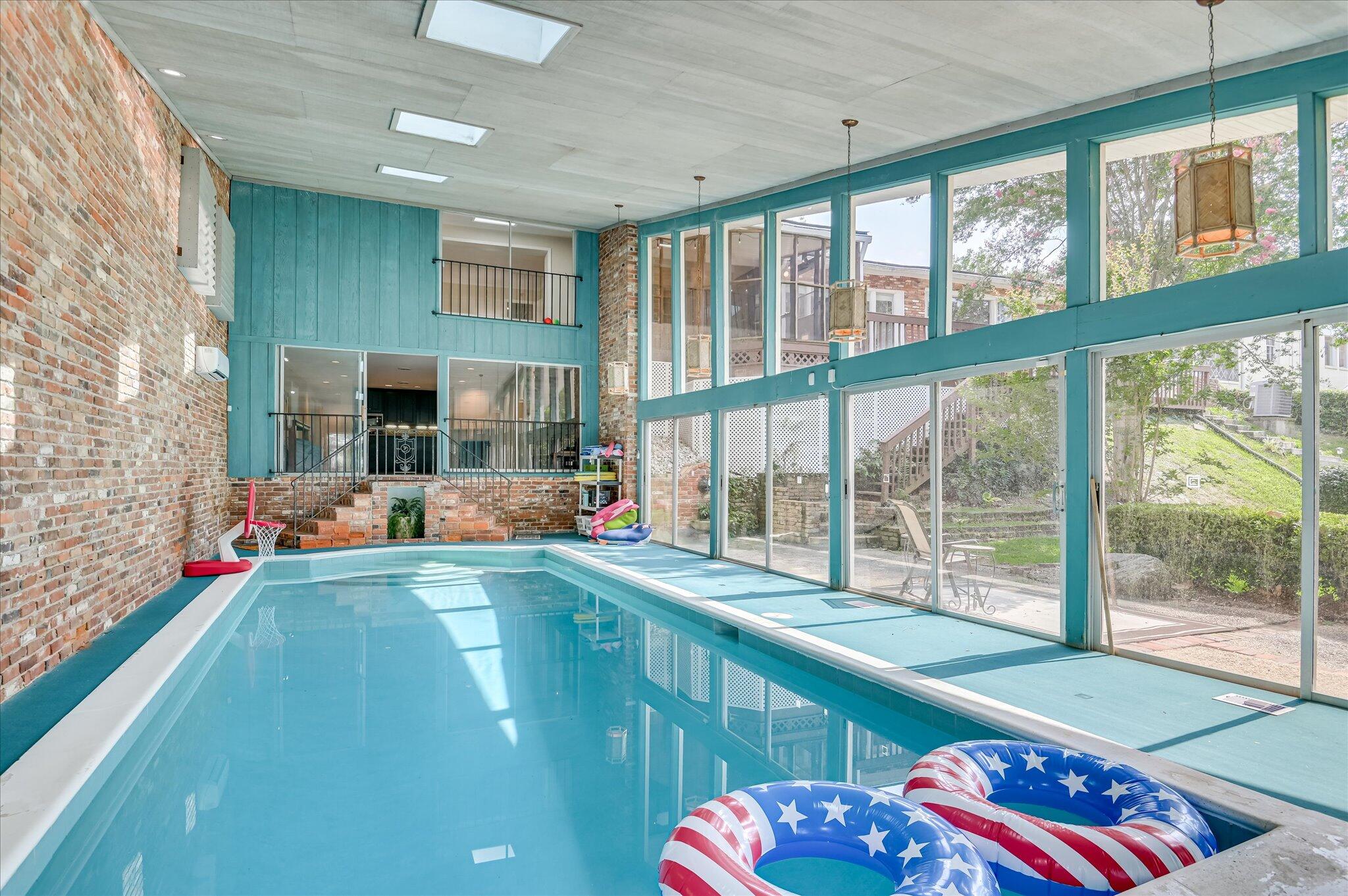 3043 Lake Forest Drive