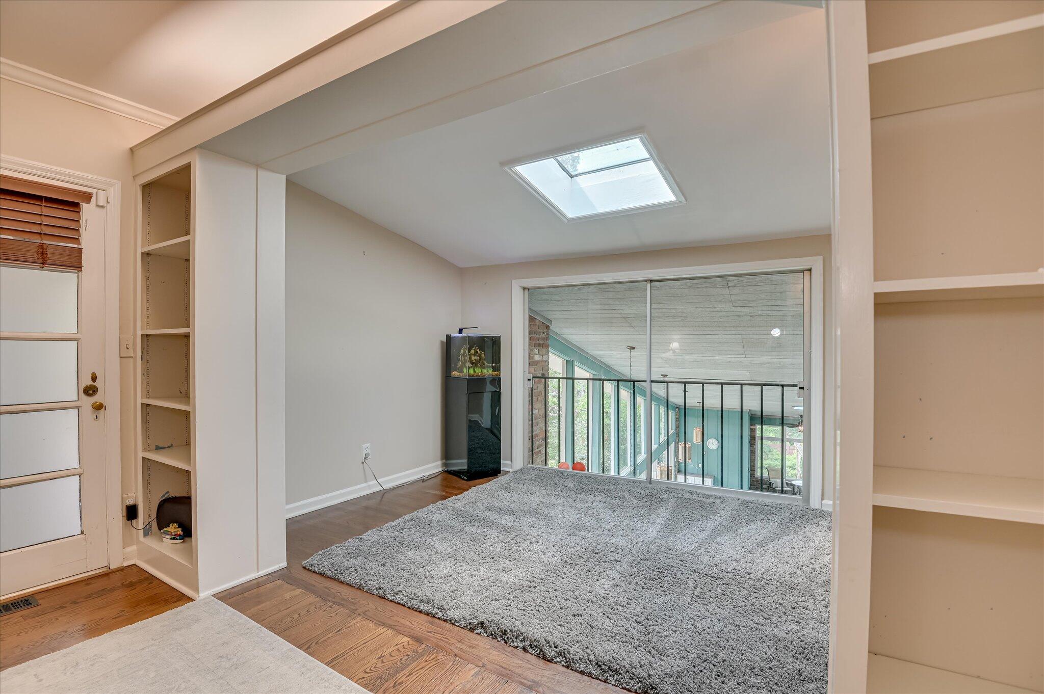 3043 Lake Forest Drive