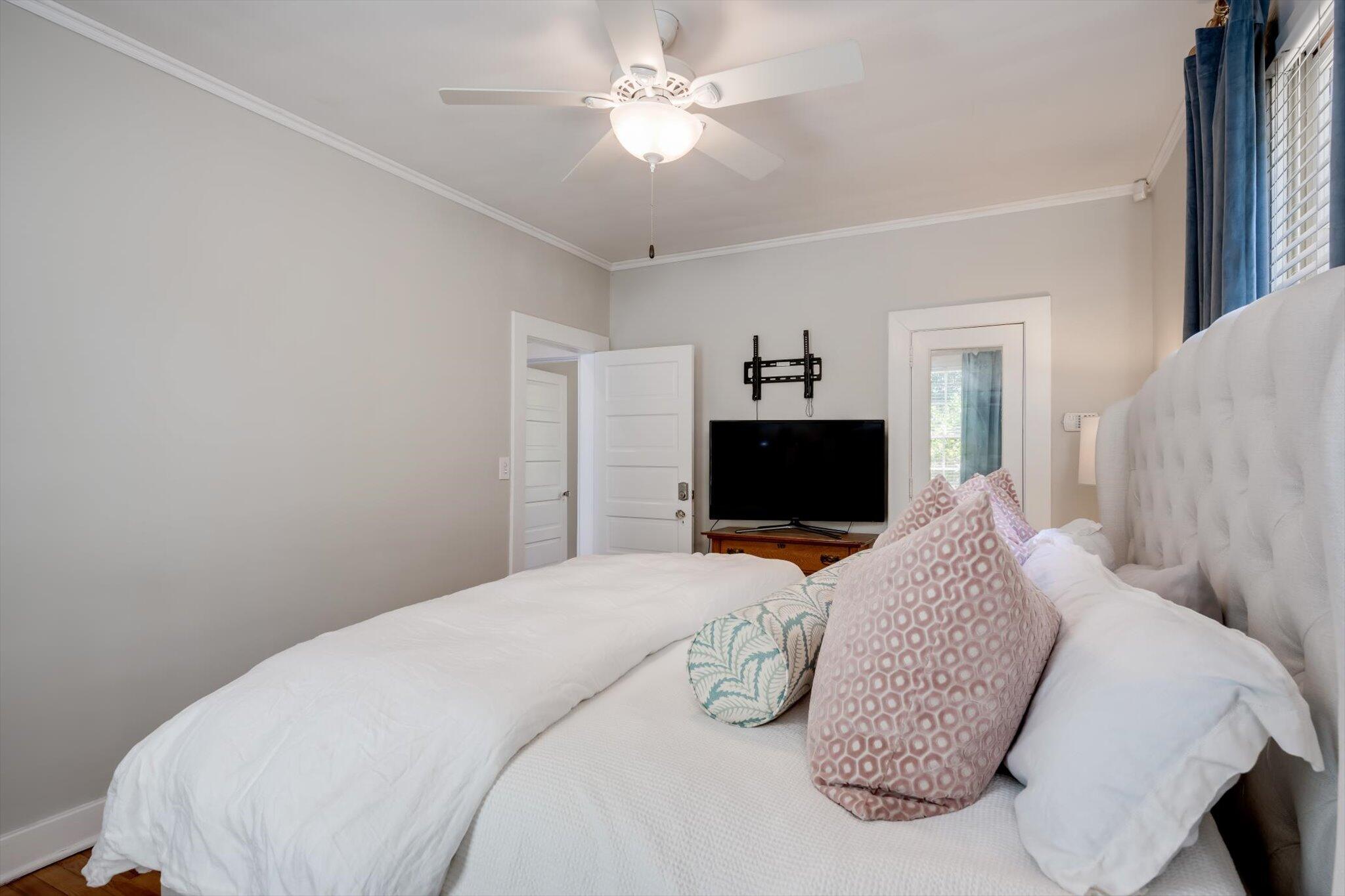 1326 Highland Avenue