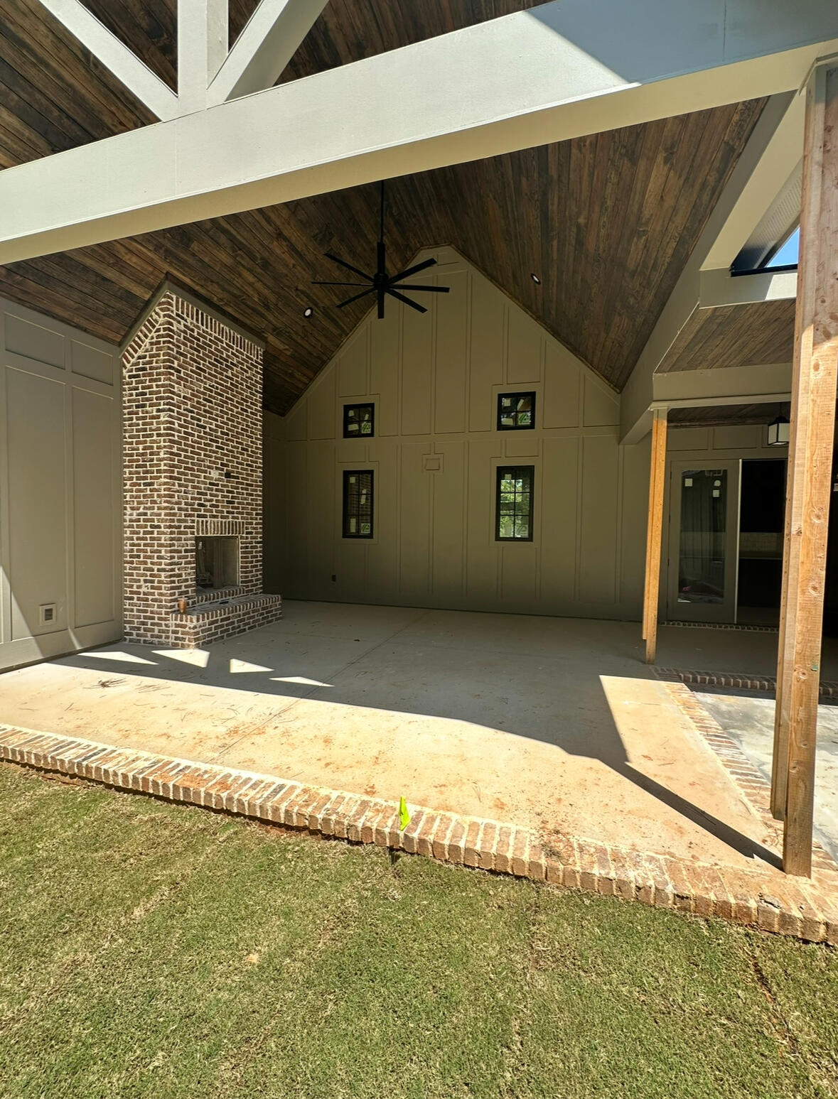 734 Campana Drive